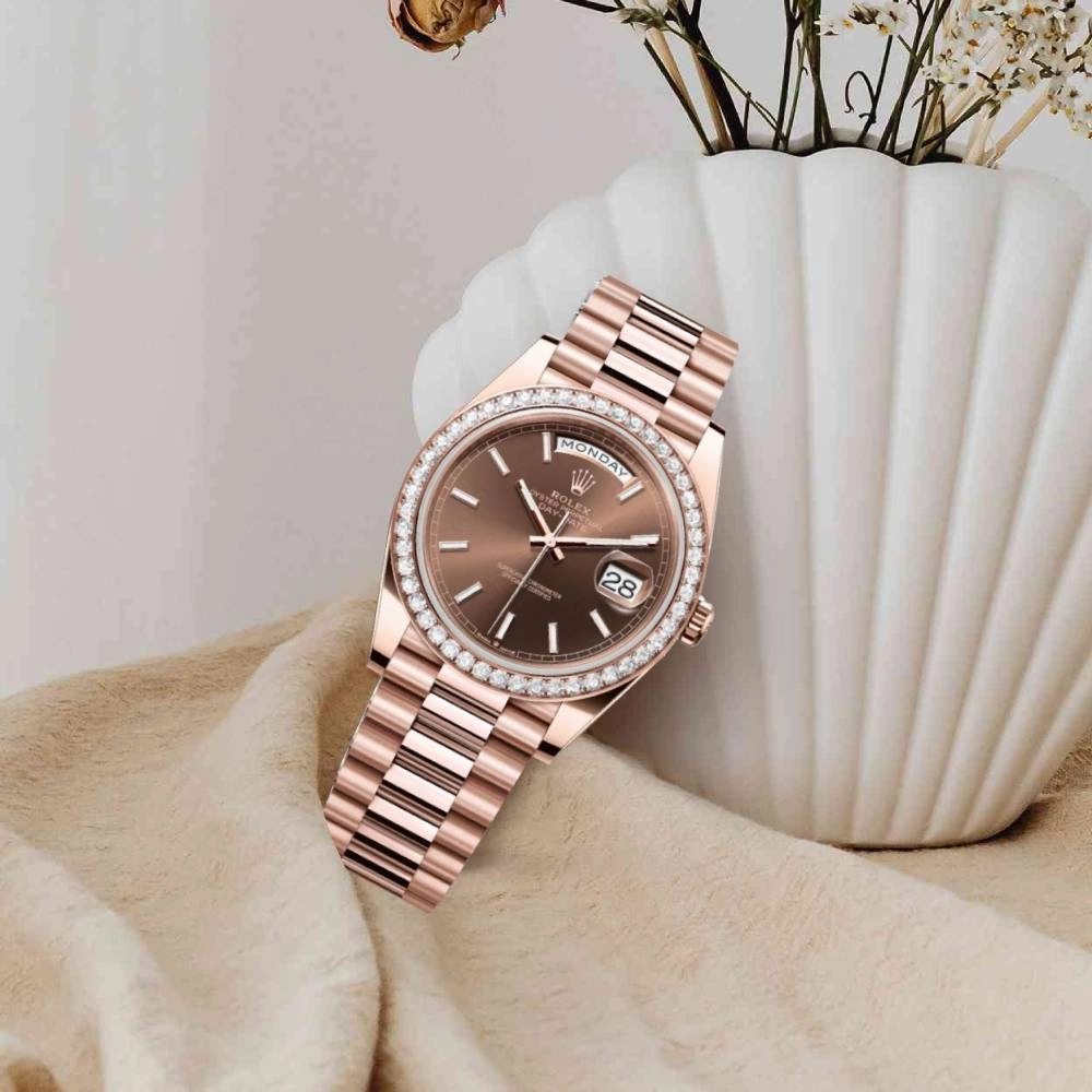 2024 Release Rolex Day-Date 40 mm | 18k Everose gold President bracelet | Chocolate Stick dial Diamond bezel | Men's Watch 228345RBR