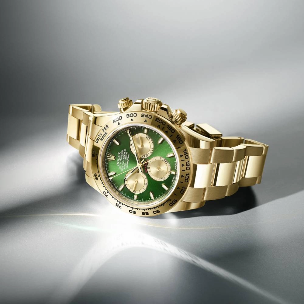 2025 Model Rolex Cosmograph Daytona 40 mm - Ref: 126508-0008 - Bright green Dial, 18k Yellow Gold Oyster Bracelet Watch