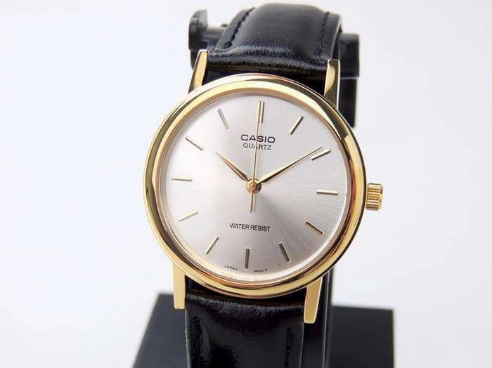Casio MTP-1095Q-7AD Black Leather Strap Watch for Men and Women