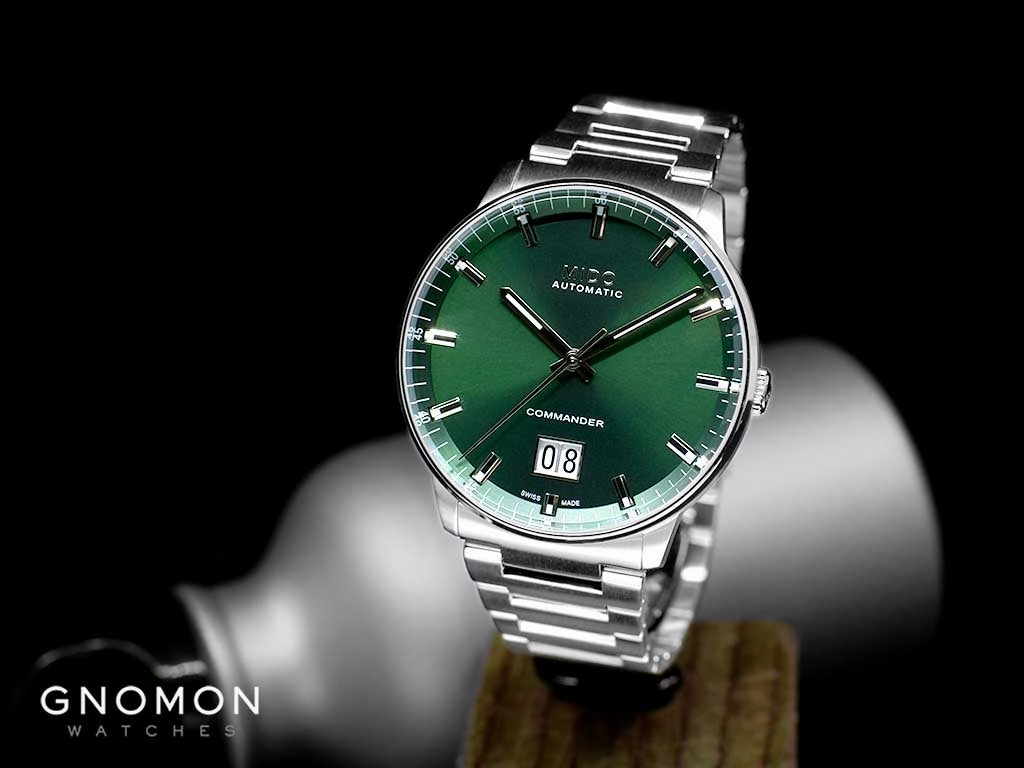 Commander Big Date Green Ref. M021.626.11.091.00