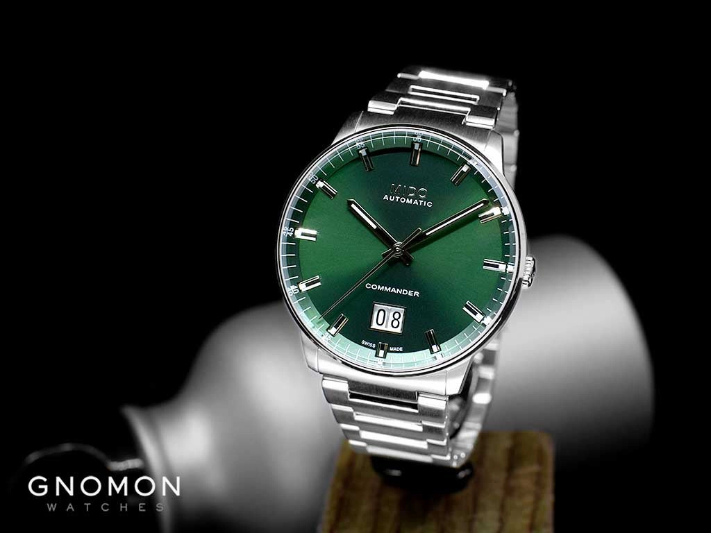 Commander Big Date Green Ref. M021.626.11.091.00