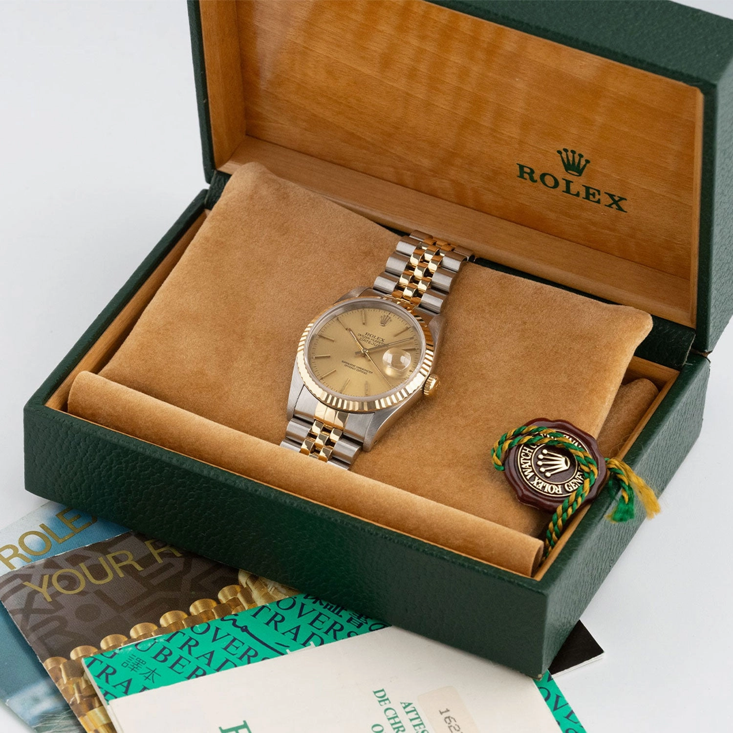 Datejust 36mm Golden Dial 1989 - 16233
