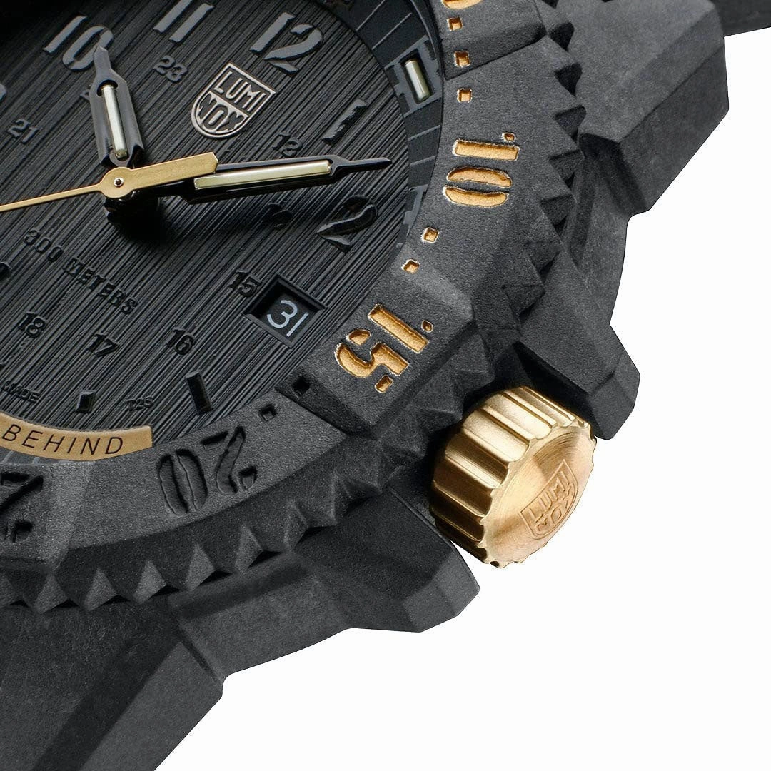 Limited Edition Luminox Master Carbon SEAL CARBONOX  Black Dial Black Rubber Interchangeable NATO Strap Date Divers Quartz Mens Watch XS.3805.NOLB.SET