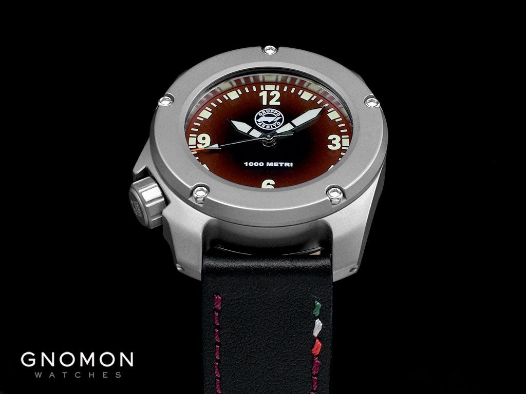 Lince Crimson Red - Gnomon Exclusive