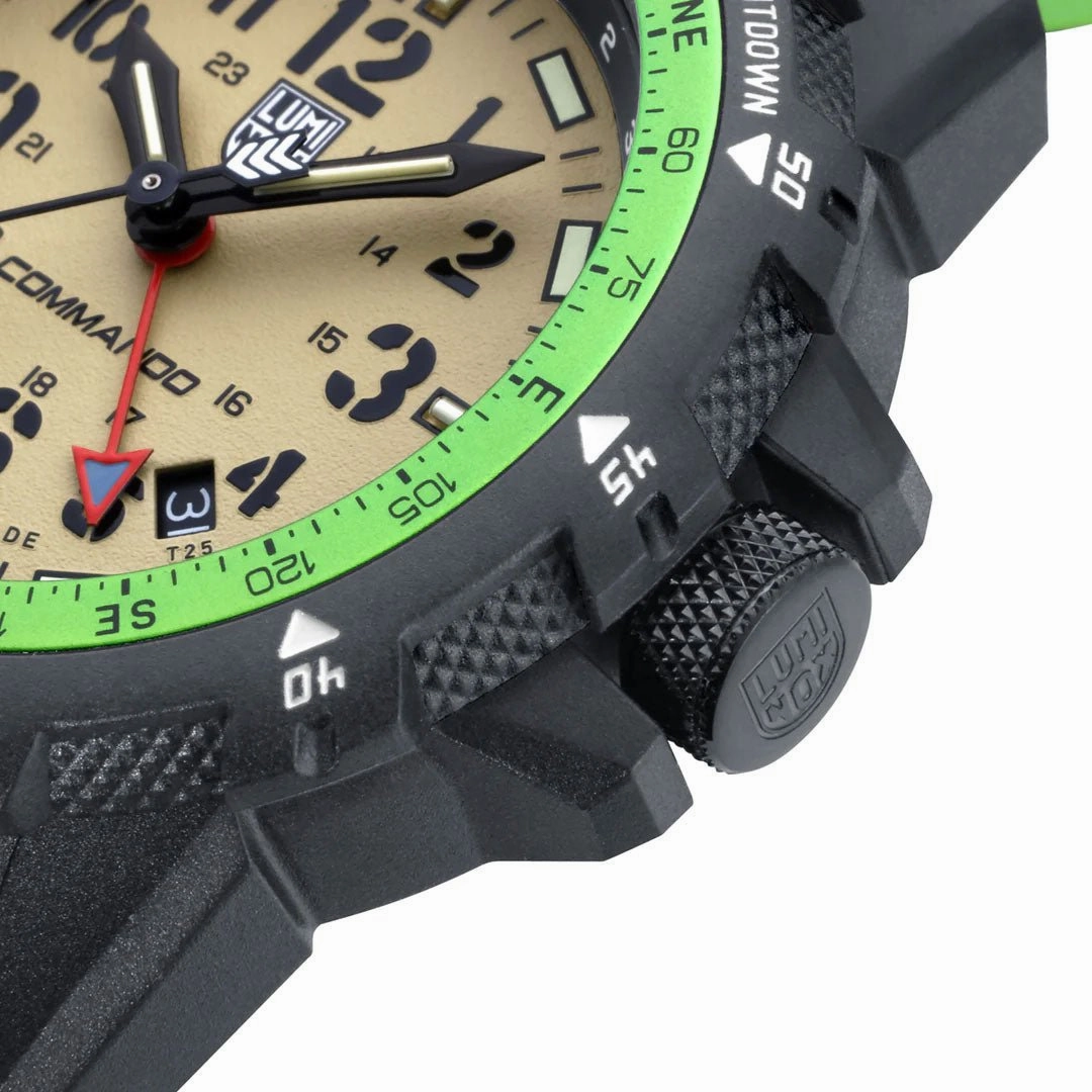 Luminox Commando Raider GMT CARBONOX Beige Dial Green Rubber Strap Date Divers Quartz Mens Watch XL.3337