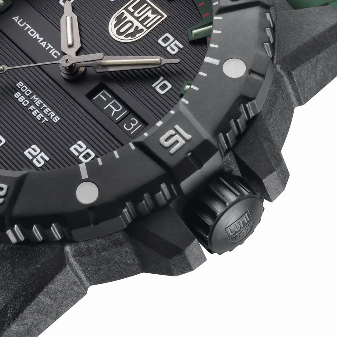 Luminox Master Carbon SEAL Automatic CARBONOX  Black Dial Green Rubber Strap Day/Date Divers Mens Watch XS.3877
