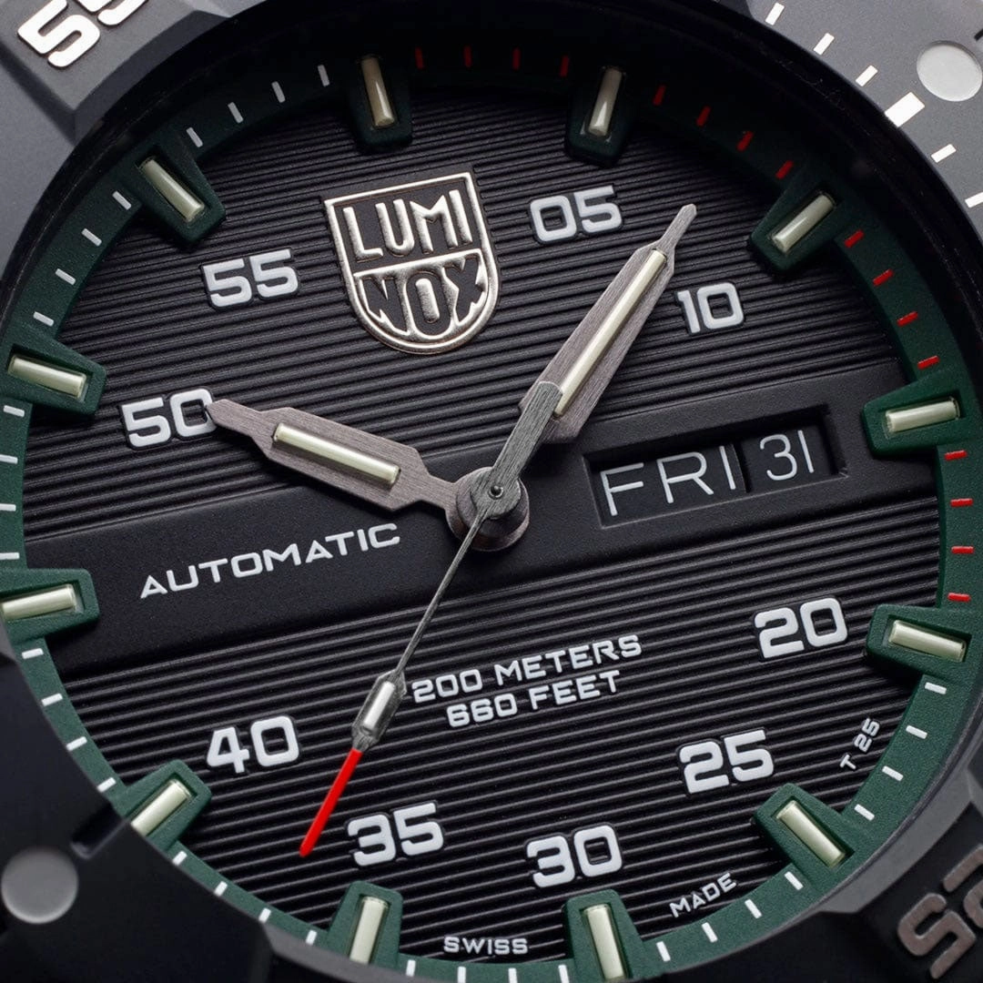 Luminox Master Carbon SEAL Automatic CARBONOX  Black Dial Green Rubber Strap Day/Date Divers Mens Watch XS.3877