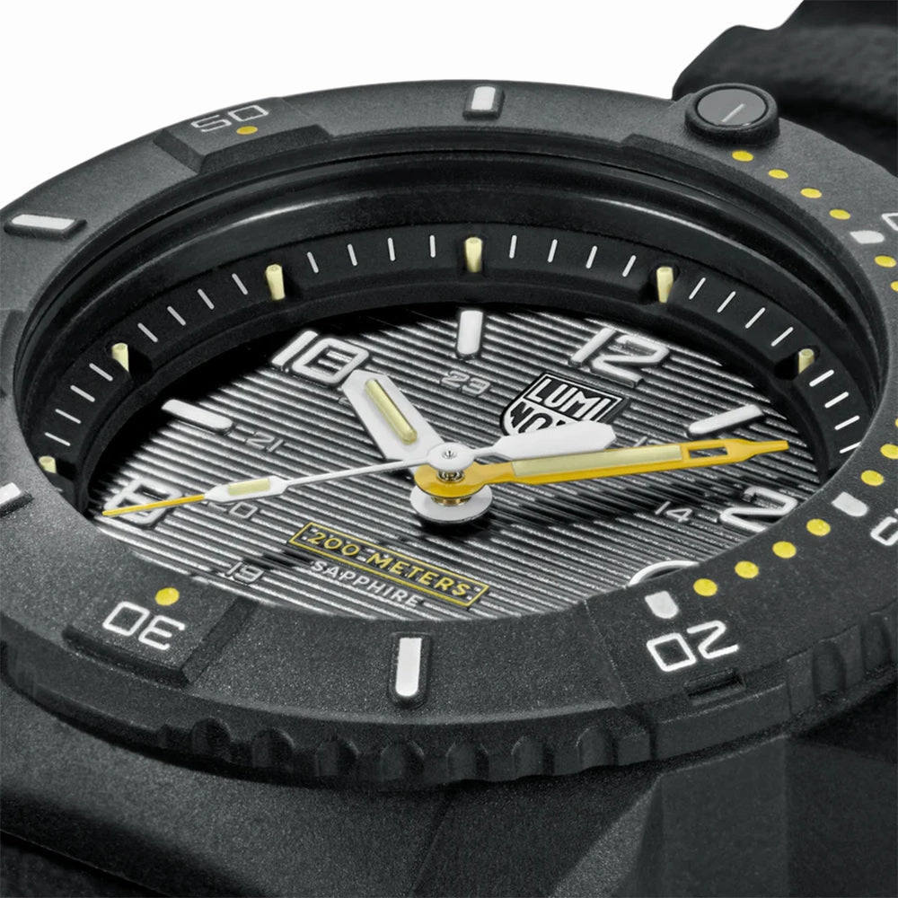 Luminox Navy SEAL CARBONOX Black Dial Black Rubber Strap Date Divers Quartz Mens Watch XS.3601