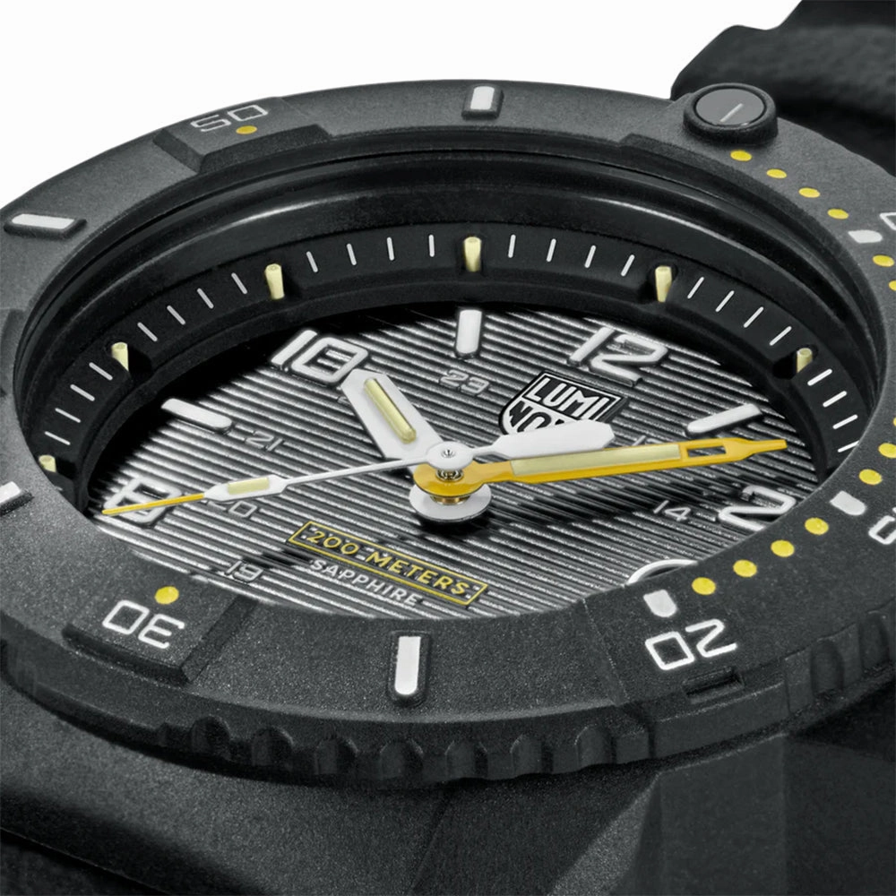 Luminox Navy SEAL CARBONOX Black Dial Black Rubber Strap Date Divers Quartz Mens Watch XS.3601
