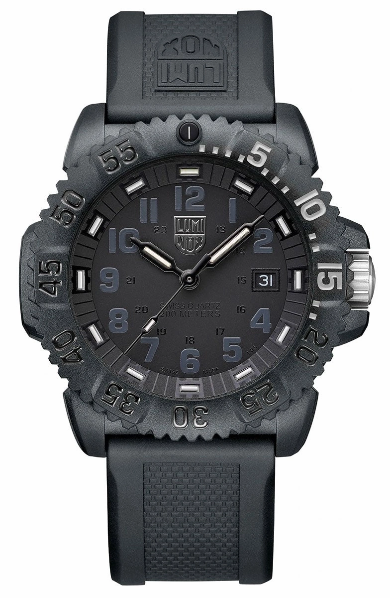 Luminox Navy Seal CARBONOX Black Rubber Strap Black Dial Date Divers Quartz Mens Watch XS.3051.GO.NSF