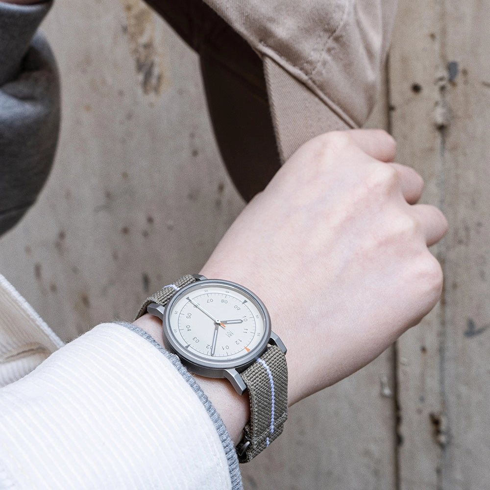 MUS-01 KHAKI P 34MM   Natural Leather Strap Gift Box