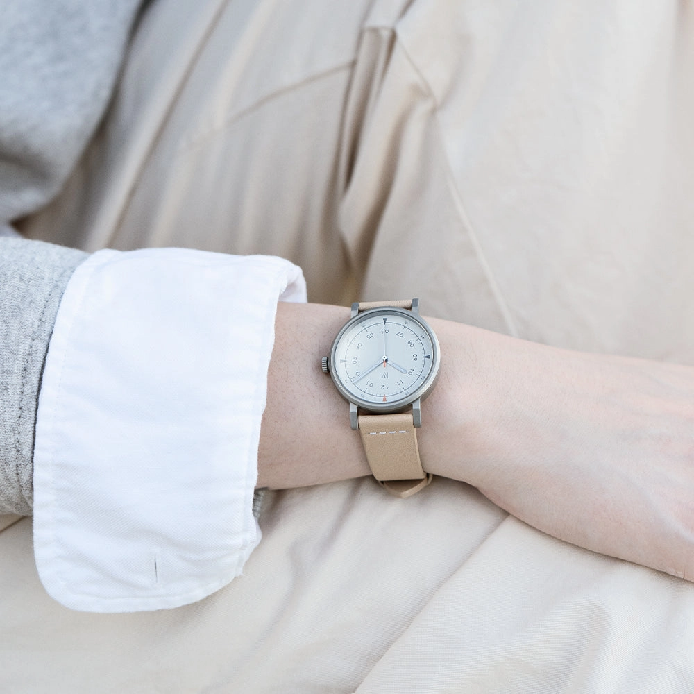 MUS-01 KHAKI P 34MM   Natural Leather Strap Gift Box