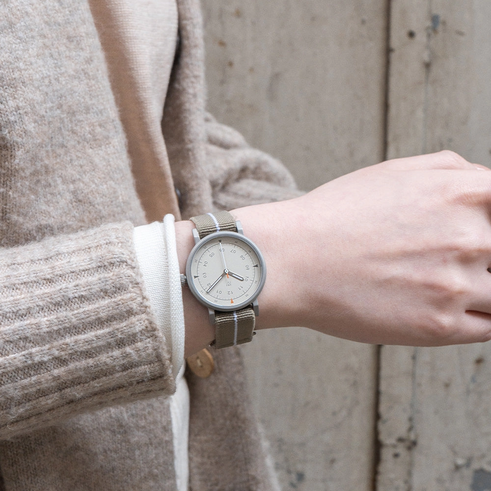 MUS-01 KHAKI P 34MM   Natural Leather Strap Gift Box