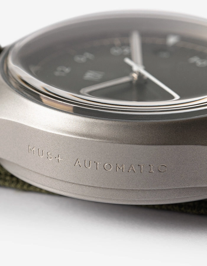 MUS 01 KHAKI P AUTO