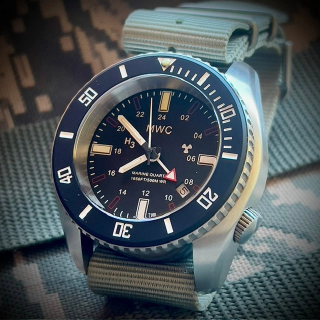 MWC "Submariner / Naval Crew Divers Watch" 500m (1,640ft) Water Resistant Dual Time Zone Military Watch in a Stainless Steel Case with GTLS and Helium Valve