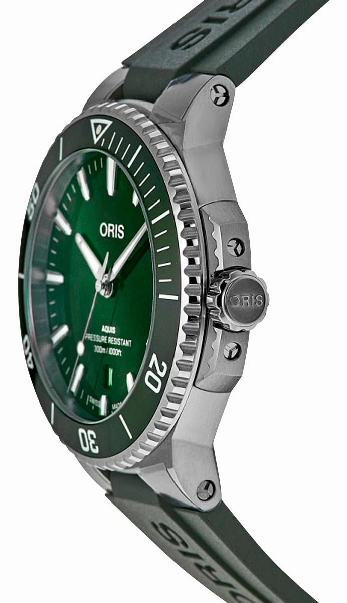 Oris Aquis Date Automatic Stainless Steel Green Dial Green Rubber Strap Divers Mens Watch 733 7787 4157-07 4 22 37FC