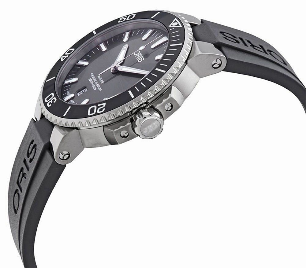 Oris Aquis Titanium Date Automatic Gray Dial Gray Rubber Strap Divers Mens Watch 733 7730 7153-07 4 24 63TEB