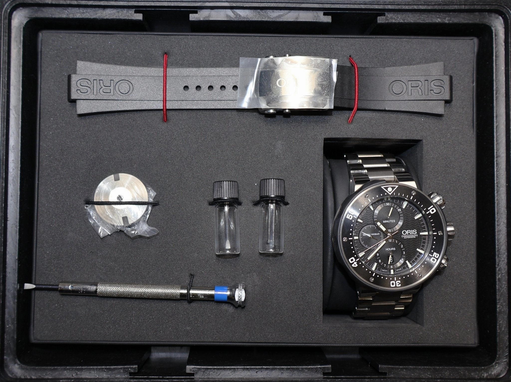 Oris ProDiver Chronograph Automatic Titanium Interchangeable Black Rubber Strap Black Dial Date Divers Mens Watch 774 7683 7154-Set