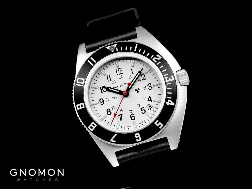 Pilots Navigator Stainless Steel Arctic Quartz w/Date (SSNAV-D) - 3-Piece Rubber Strap Kit Ref. WW194013SS-0530