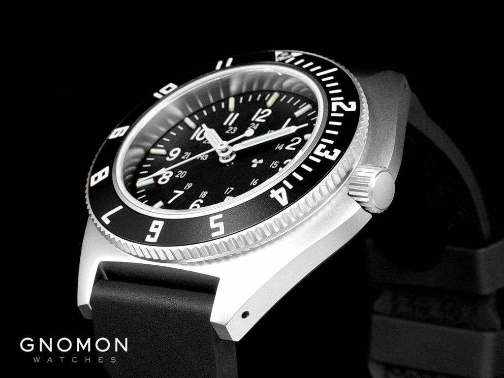 Pilots Navigator Stainless Steel Sterile Dial - 3-Piece Rubber Strap Kit Ref. WW194001SS-0830