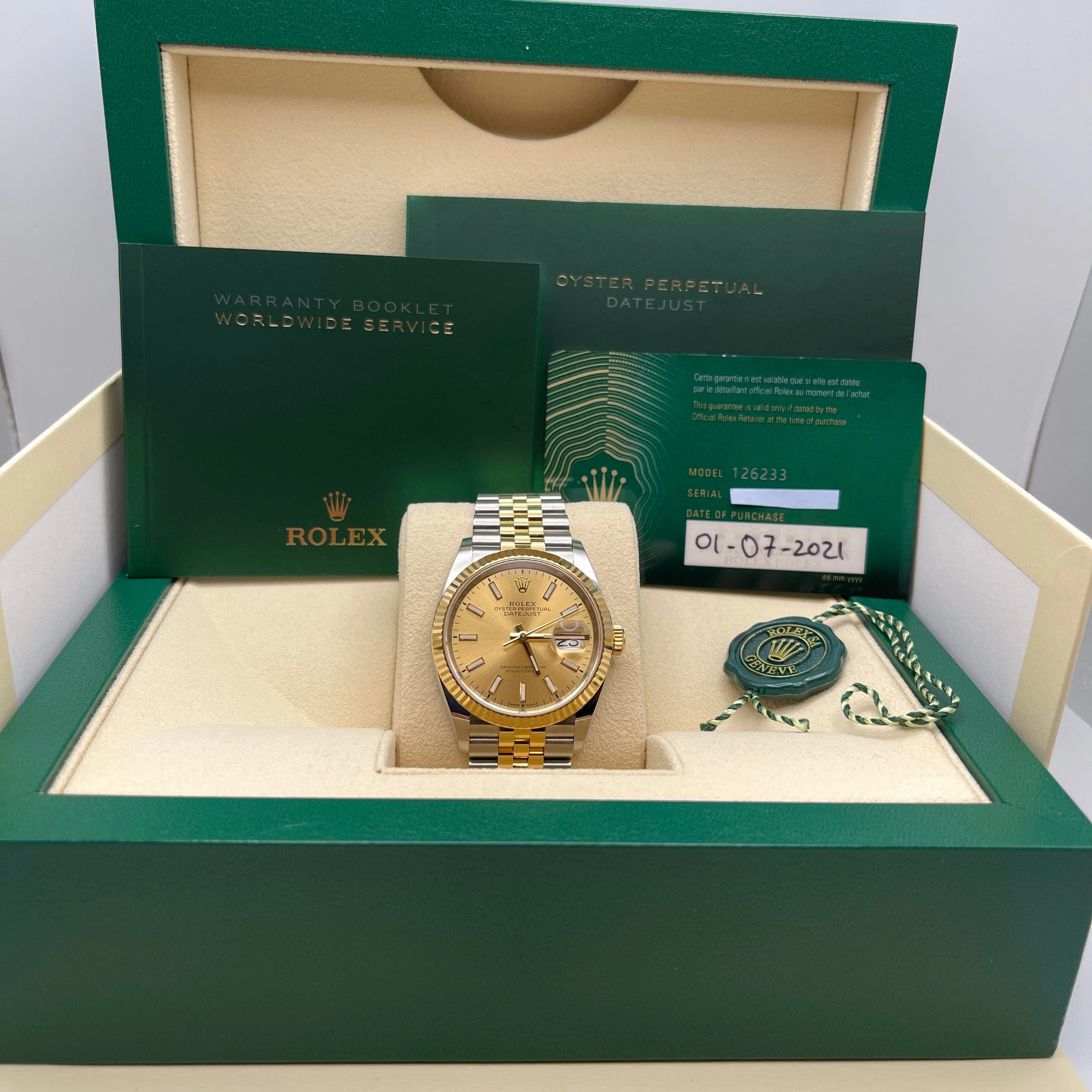 Rolex Datejust 36 126233 Stainless Steel Yellow Gold Champagne Dial Jubilee