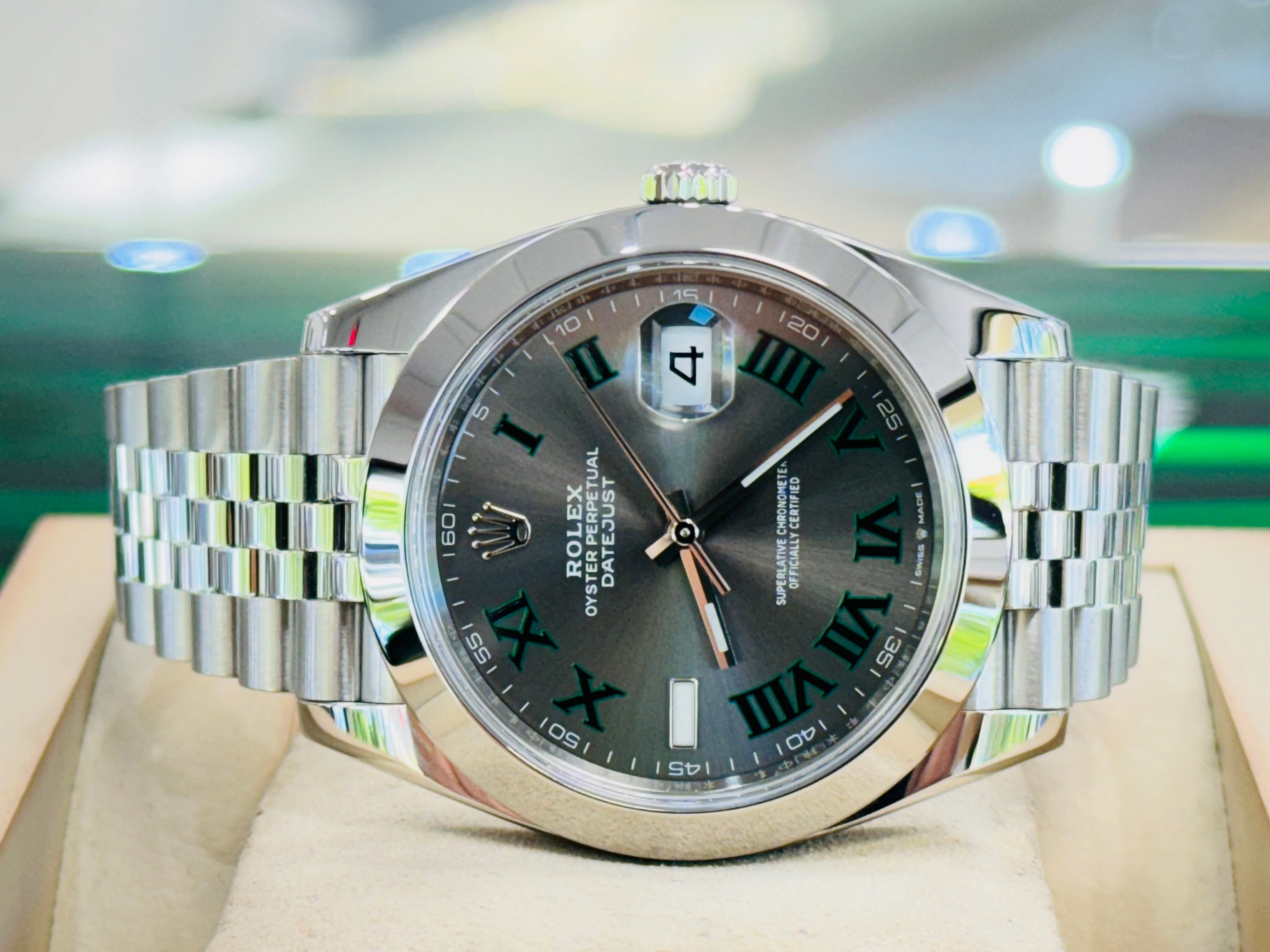 Rolex Datejust 41 126300 41mm  Wimbledon Dial Jubilee Bracelet MINT Box and Papers