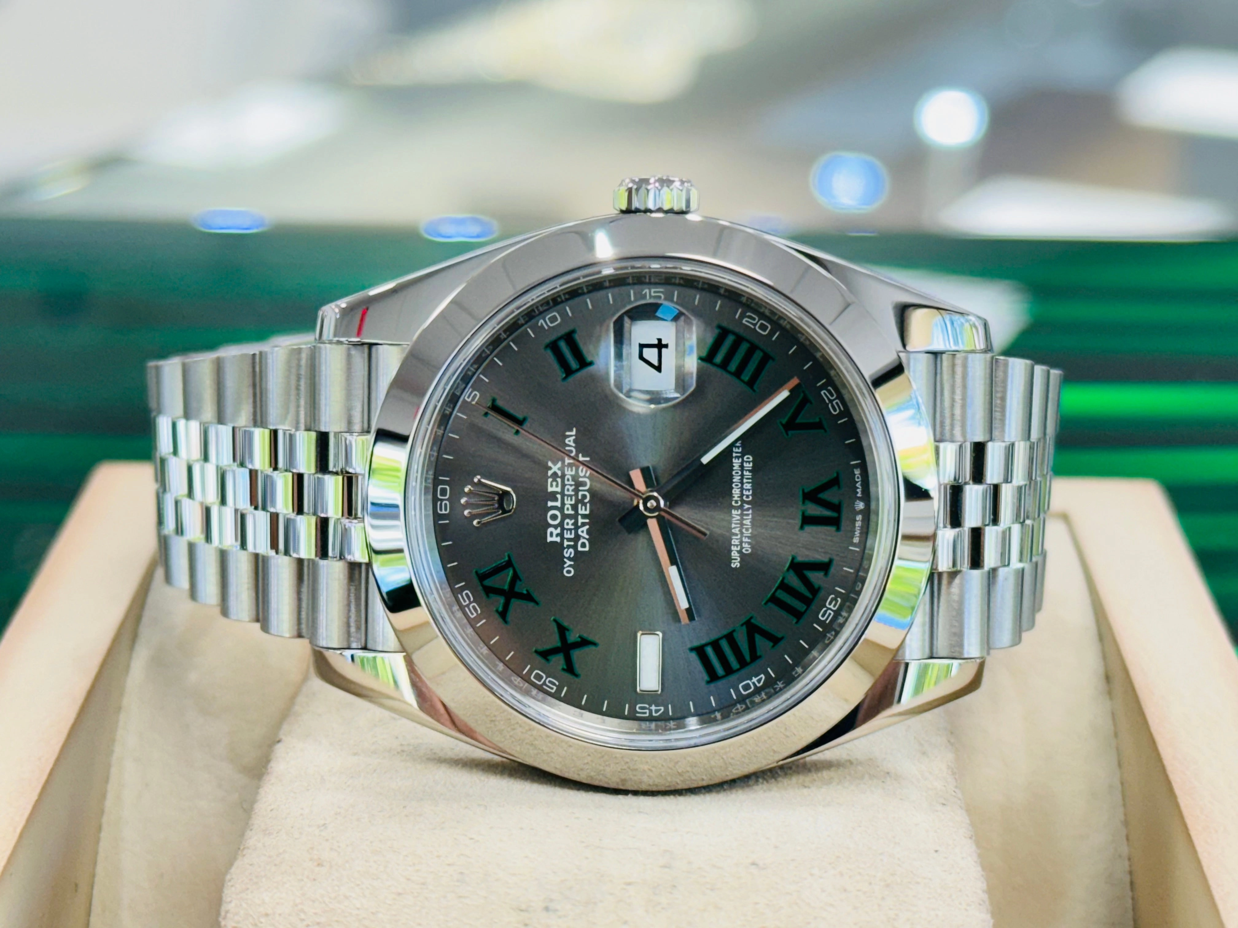 Rolex Datejust 41 126300 41mm  Wimbledon Dial Jubilee Bracelet MINT Box and Papers
