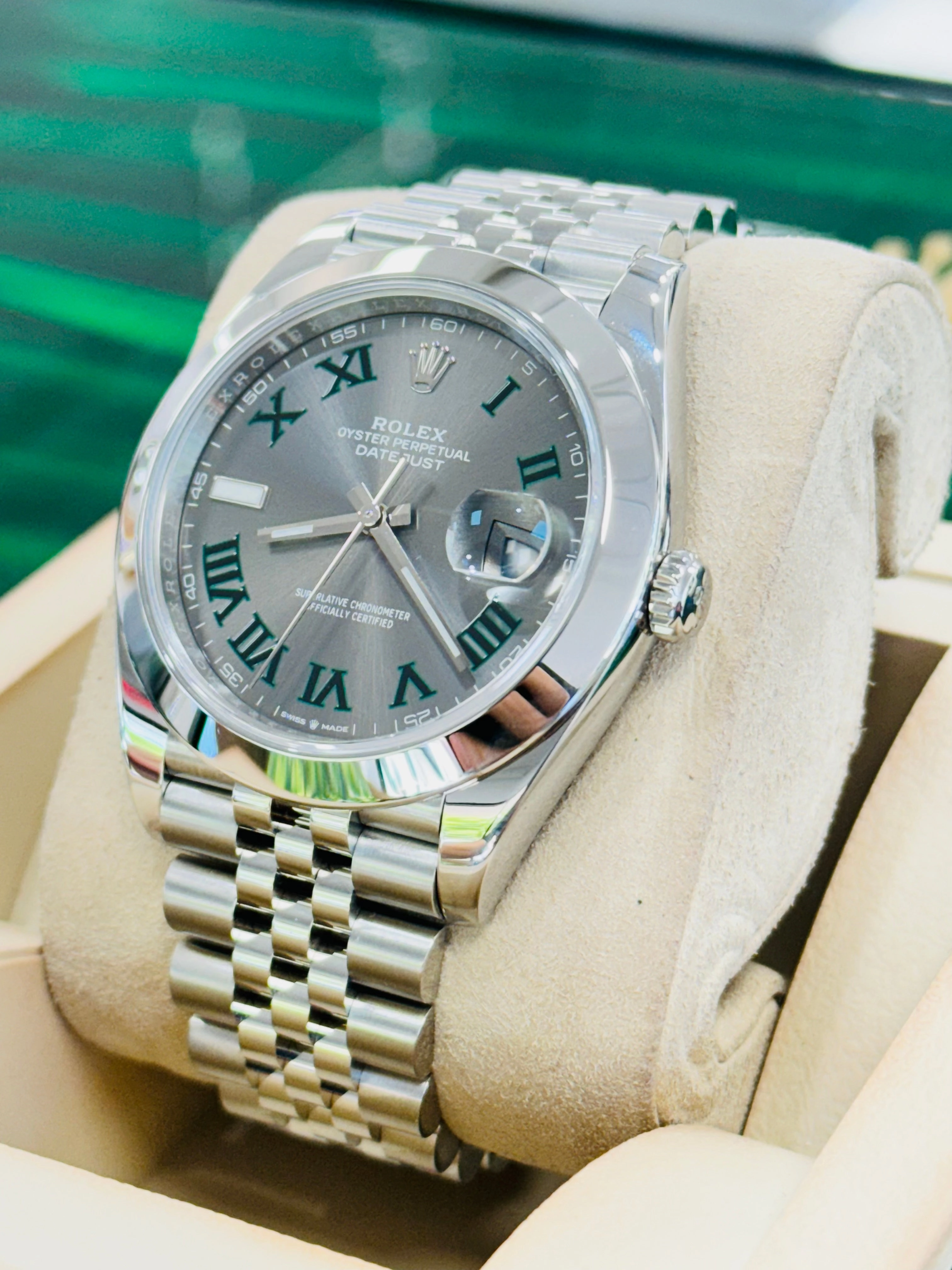 Rolex Datejust 41 126300 41mm  Wimbledon Dial Jubilee Bracelet MINT Box and Papers