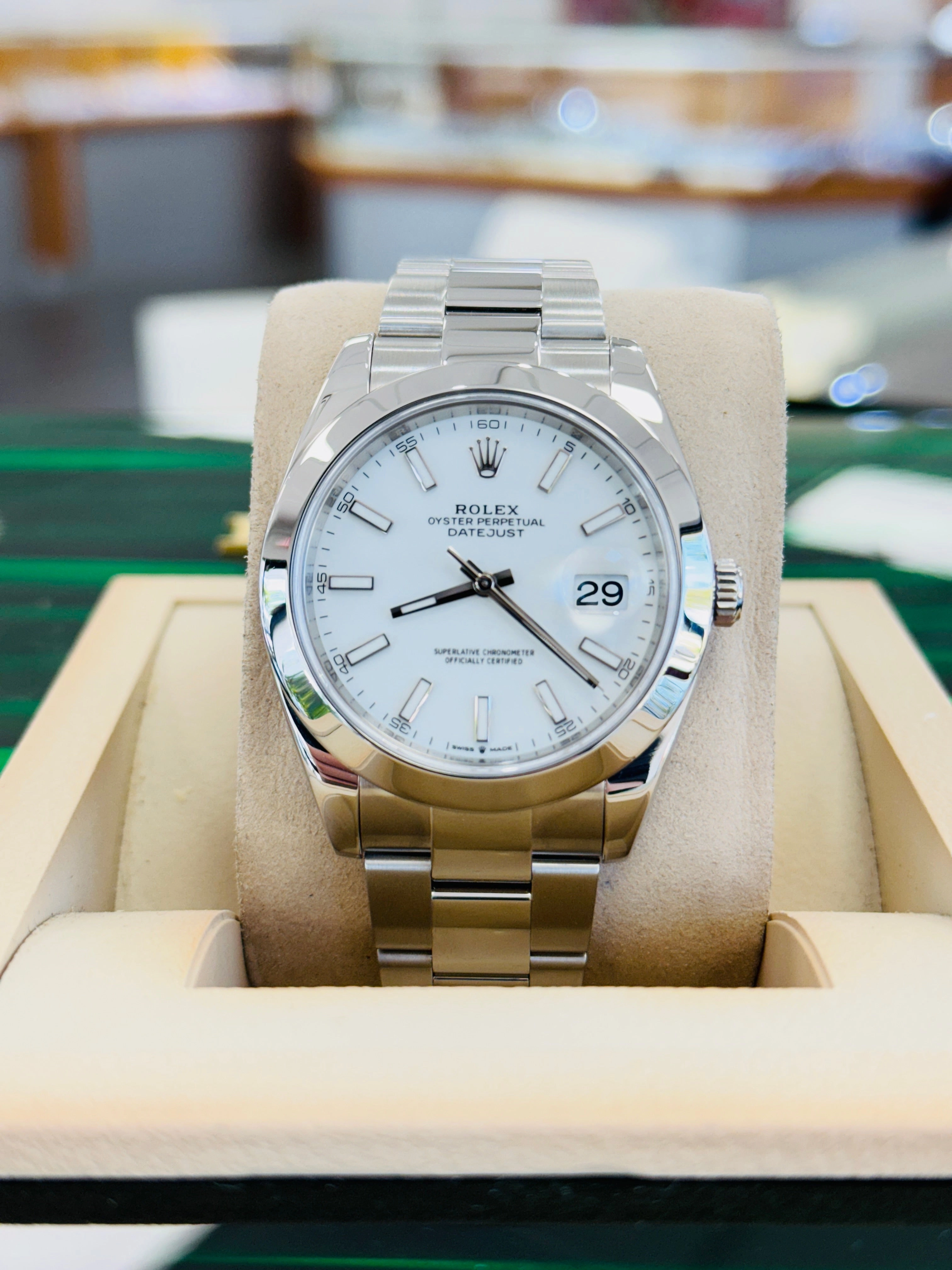 Rolex Datejust 41 126300 Oyster White Stick Dial Smooth Bezel MINT
