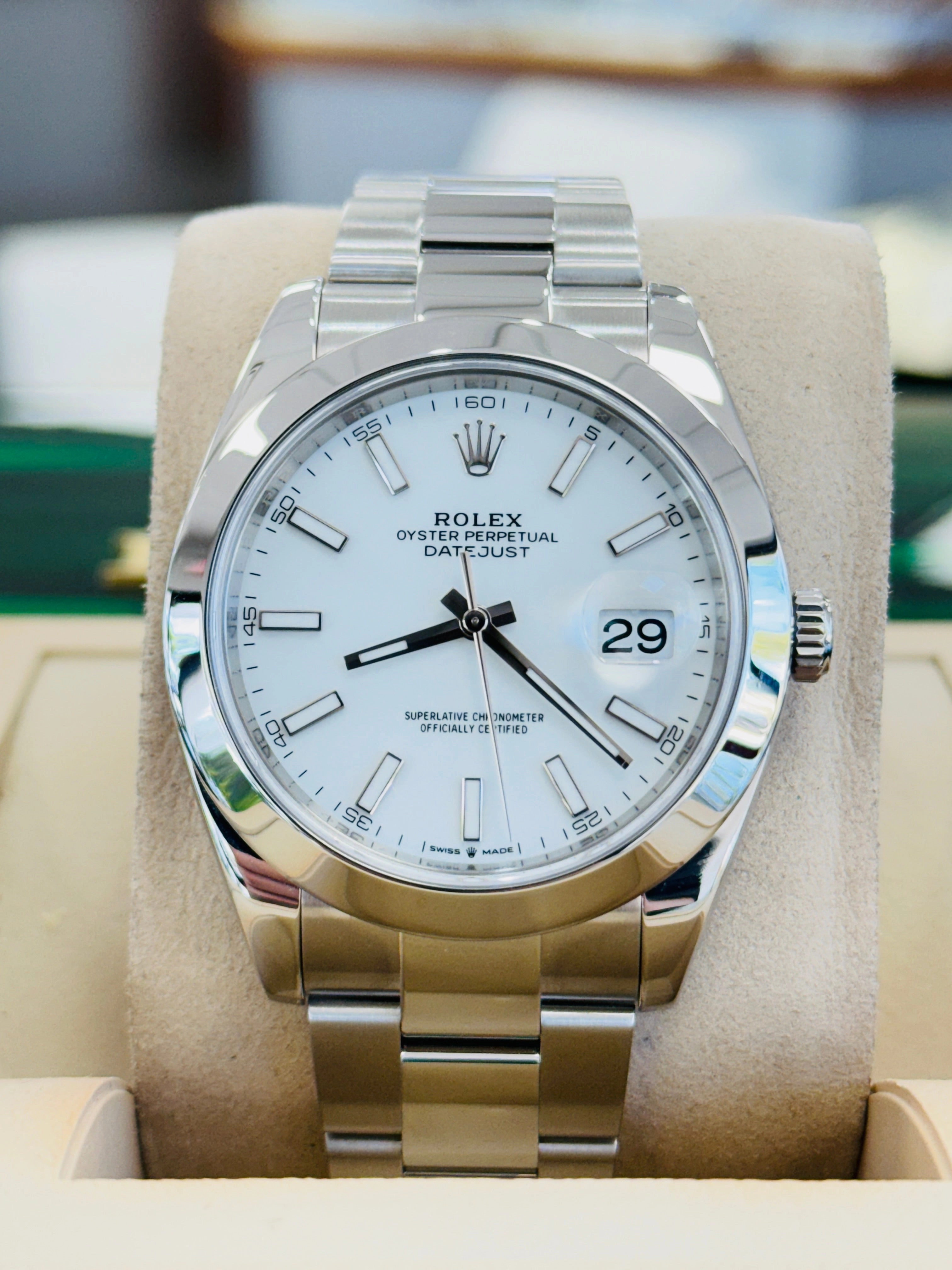 Rolex Datejust 41 126300 Oyster White Stick Dial Smooth Bezel MINT