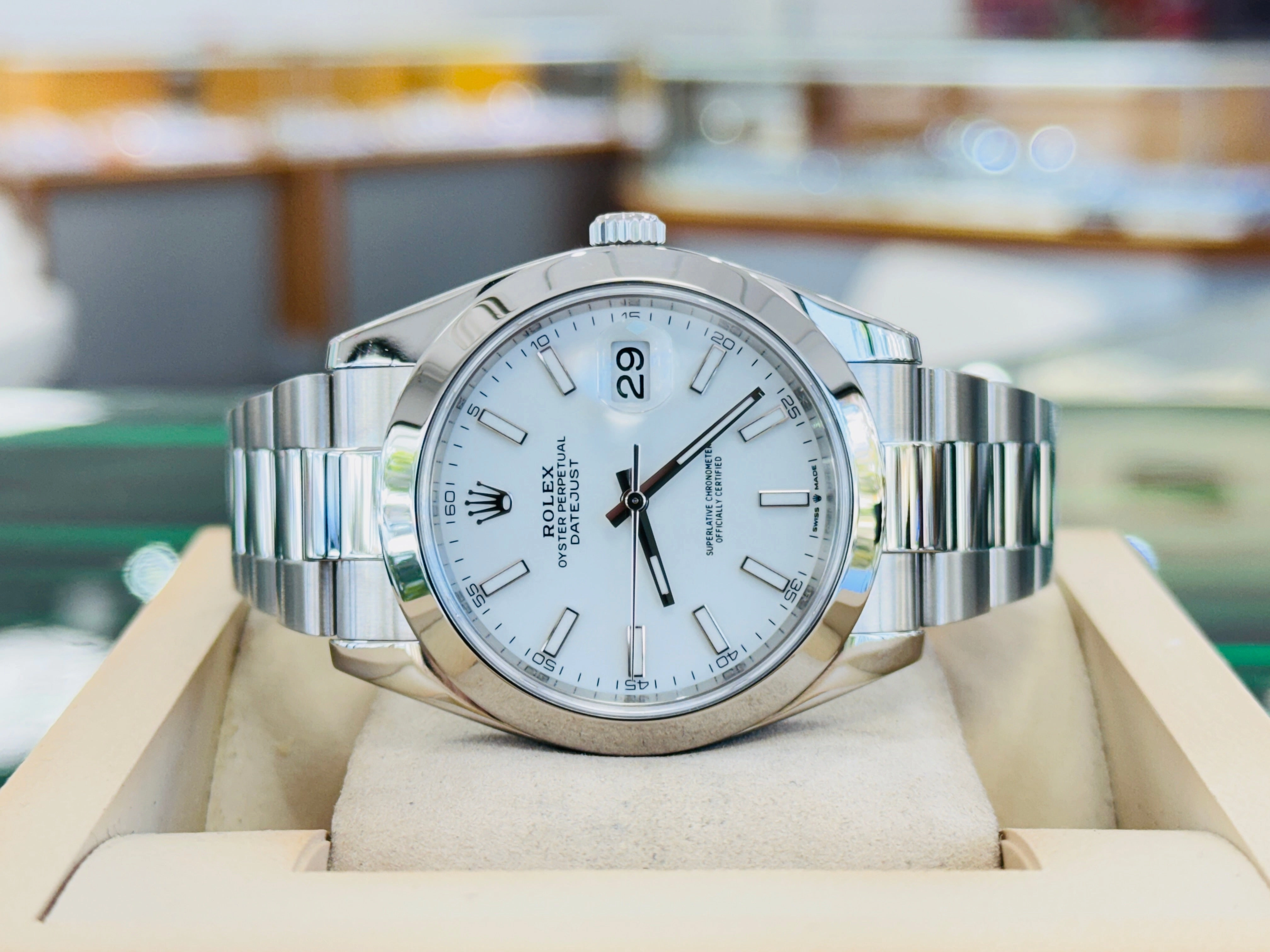 Rolex Datejust 41 126300 Oyster White Stick Dial Smooth Bezel MINT