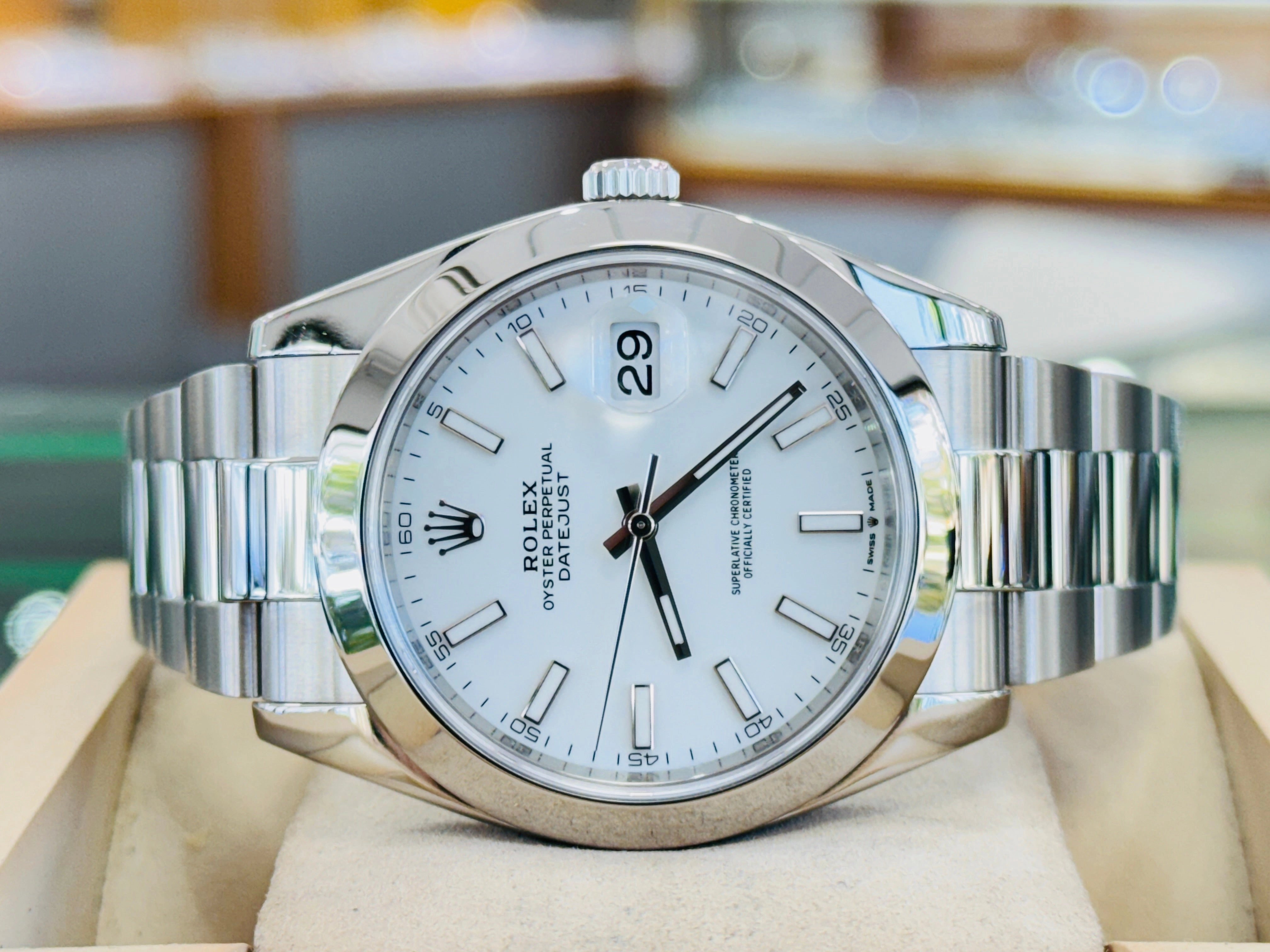Rolex Datejust 41 126300 Oyster White Stick Dial Smooth Bezel MINT