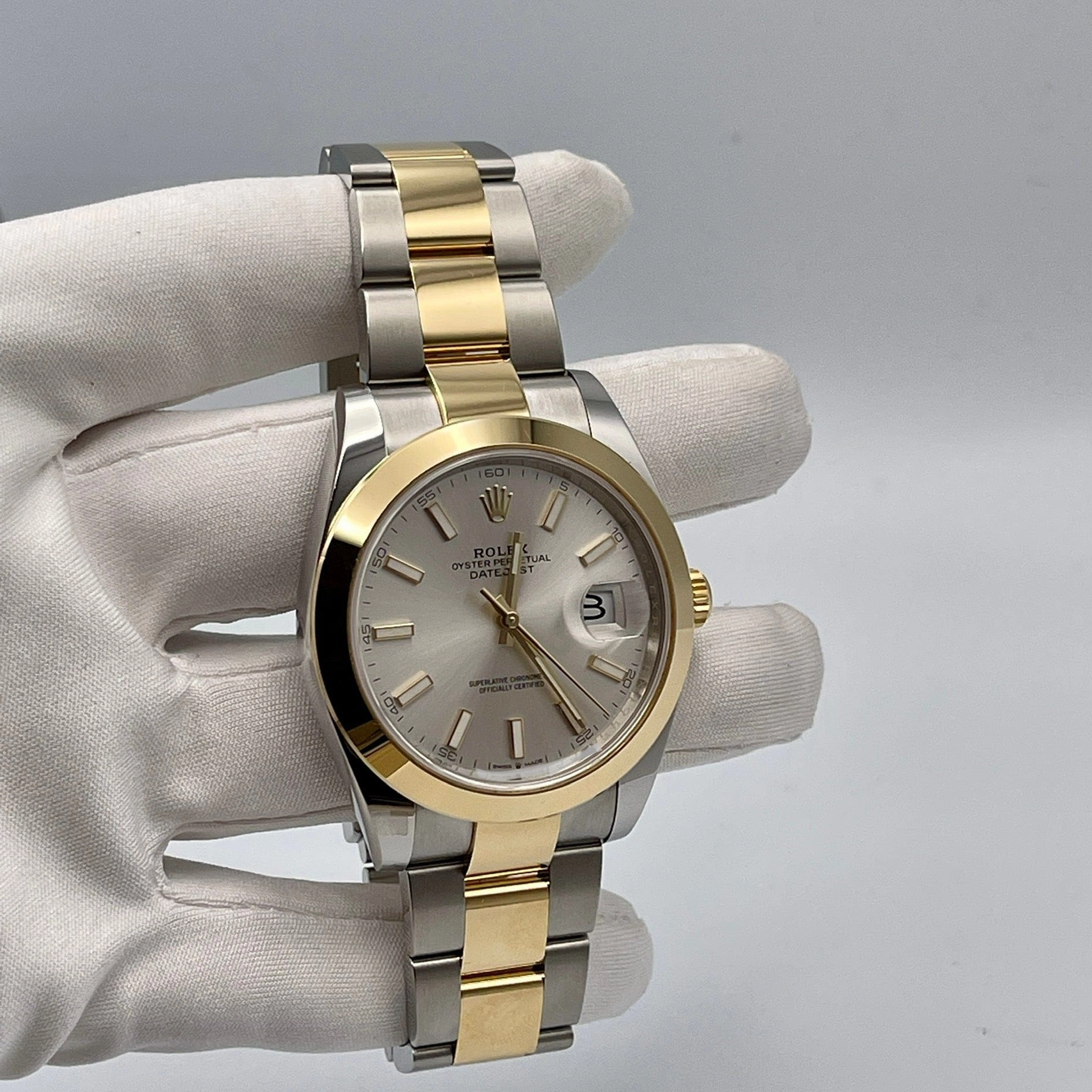Rolex Datejust 41 126303 Stainless Steel Yellow Gold Silver Dial