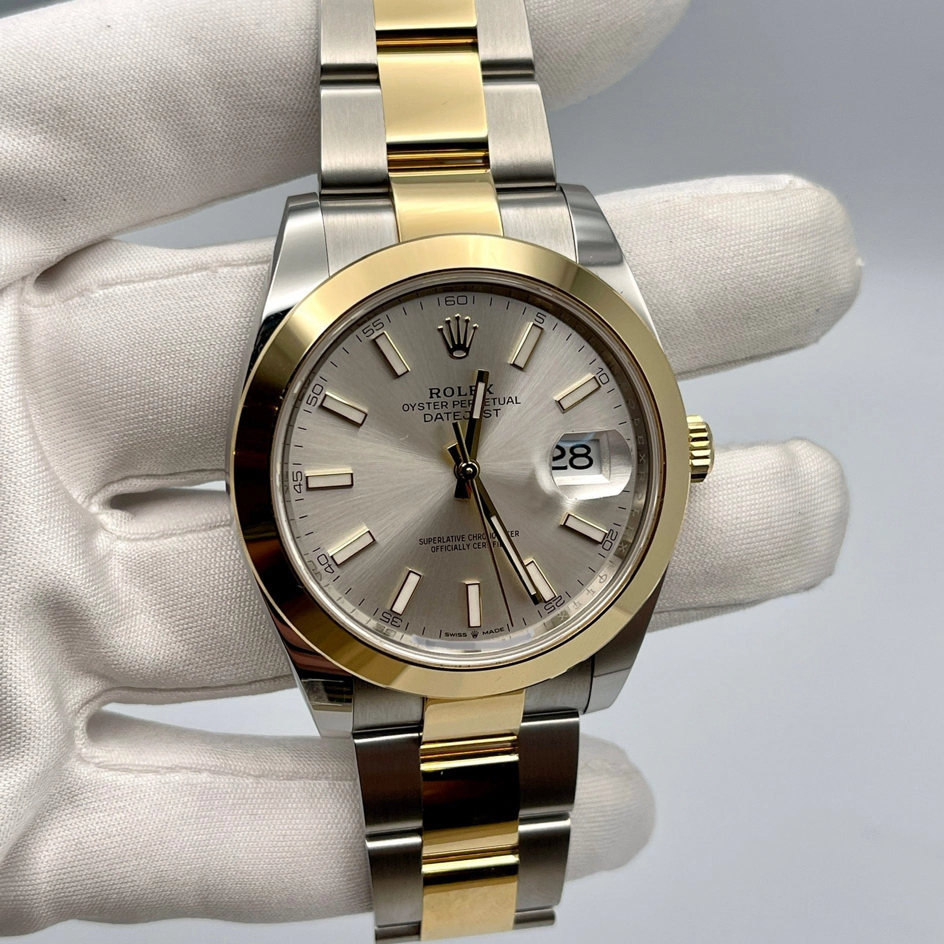Rolex Datejust 41 126303 Stainless Steel Yellow Gold Silver Dial