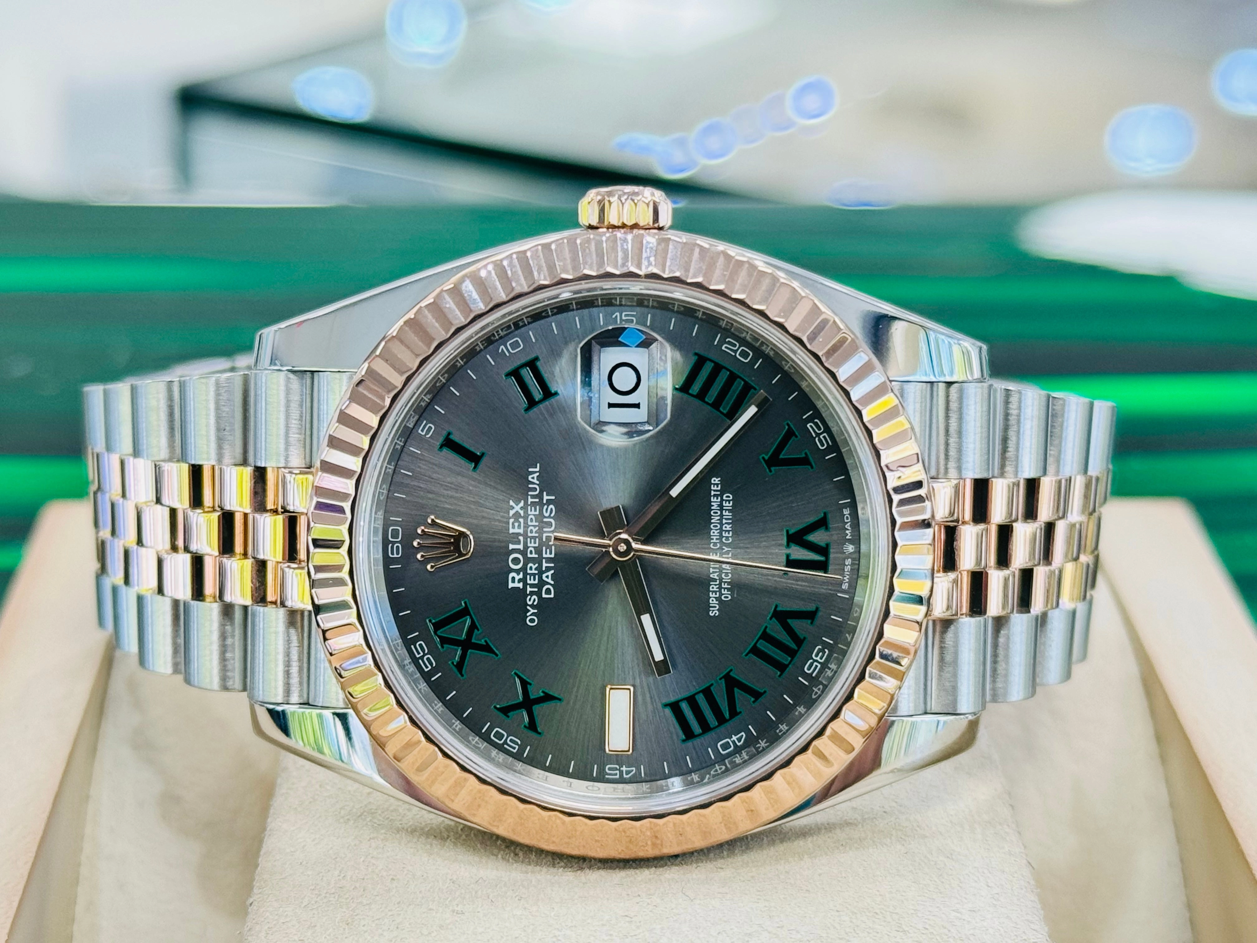 Rolex Datejust 41 126331 18k Rose Gold / SS Oyster Perpetual FEDERER Roman Dial Jubilee MINT box and Papers