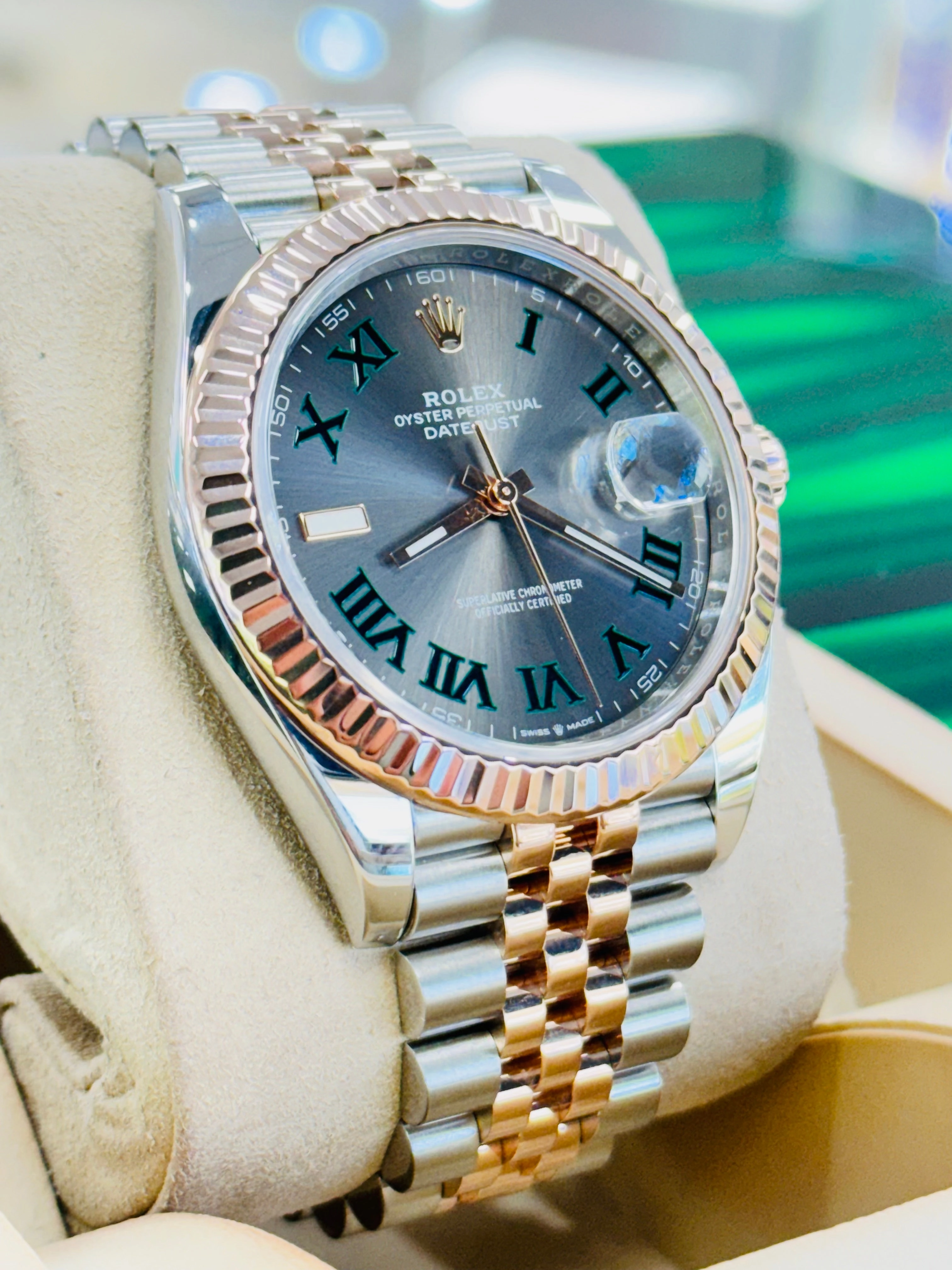 Rolex Datejust 41 126331 18k Rose Gold / SS Oyster Perpetual FEDERER Roman Dial Jubilee MINT box and Papers
