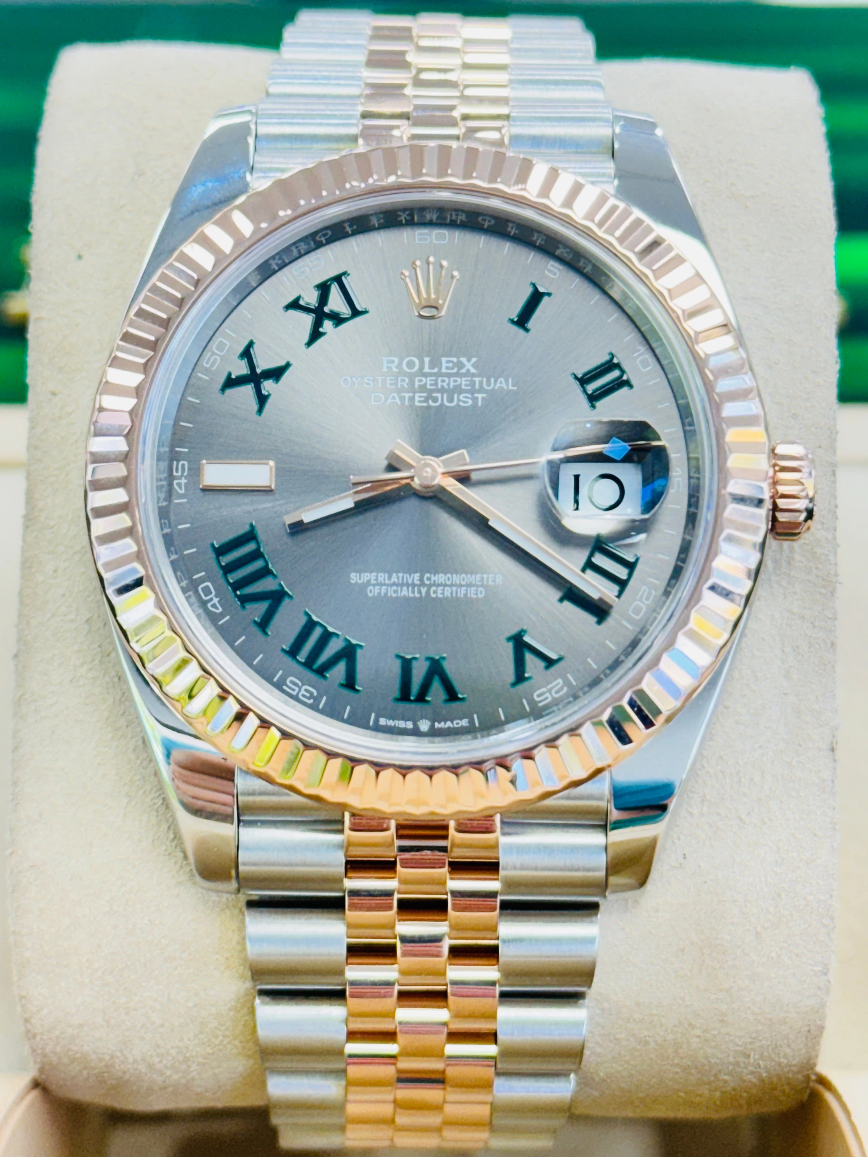Rolex Datejust 41 126331 18k Rose Gold / SS Oyster Perpetual FEDERER Roman Dial Jubilee MINT box and Papers