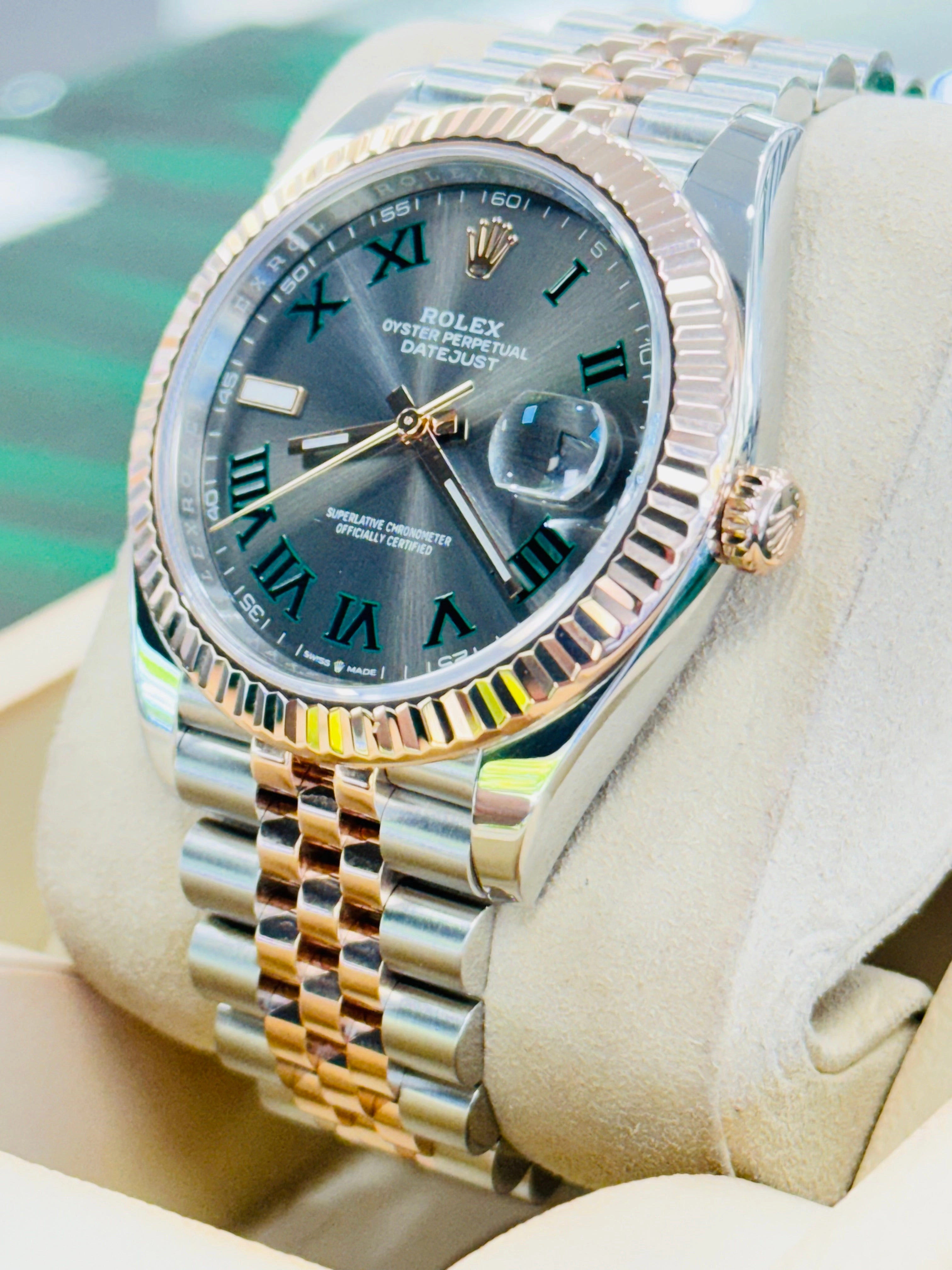 Rolex Datejust 41 126331 18k Rose Gold / SS Oyster Perpetual FEDERER Roman Dial Jubilee MINT box and Papers