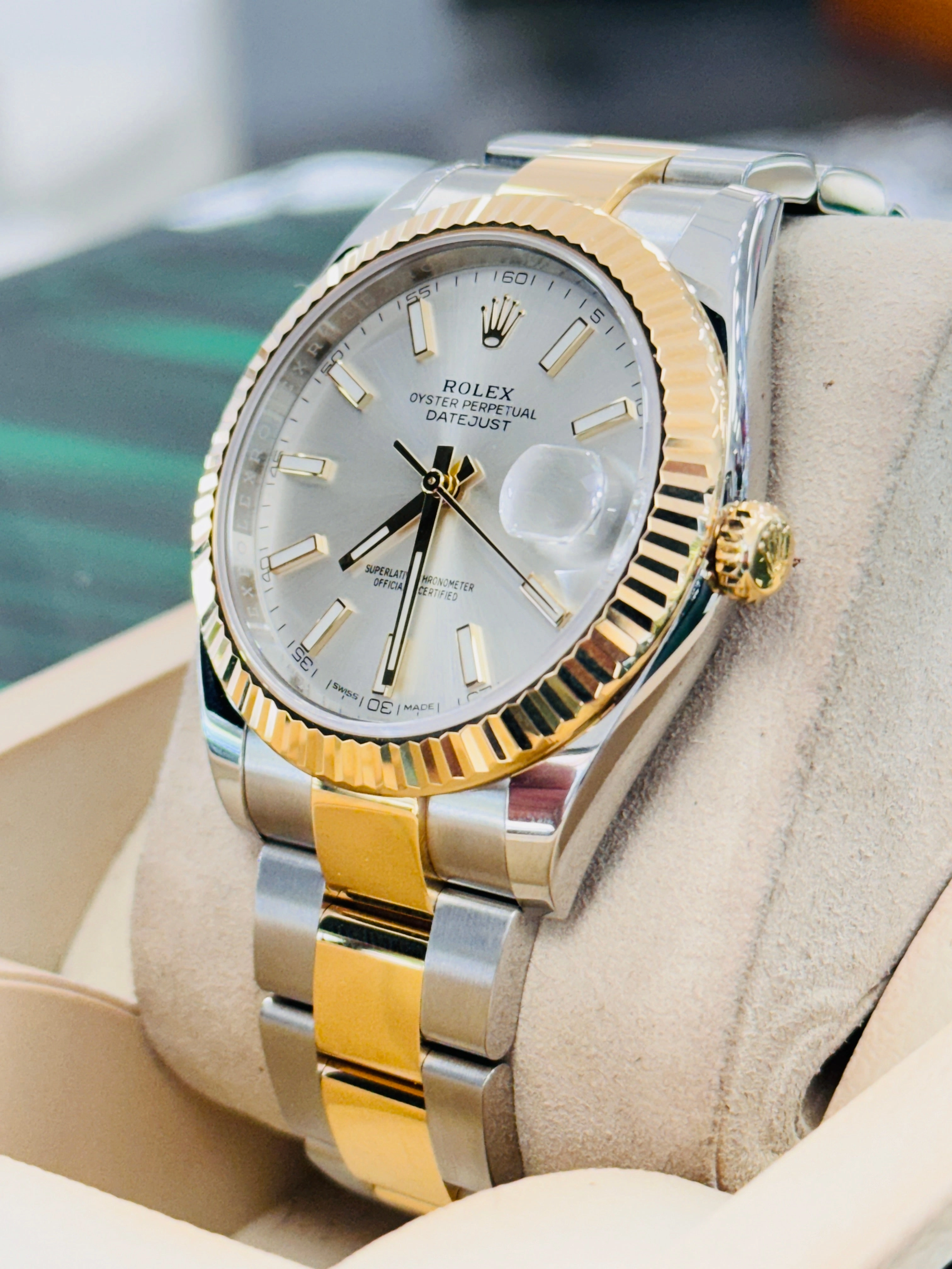 Rolex Datejust 41 126333 Silver Stick Dial 18k Yellow Gold Steel Oyster Band Watch MINT