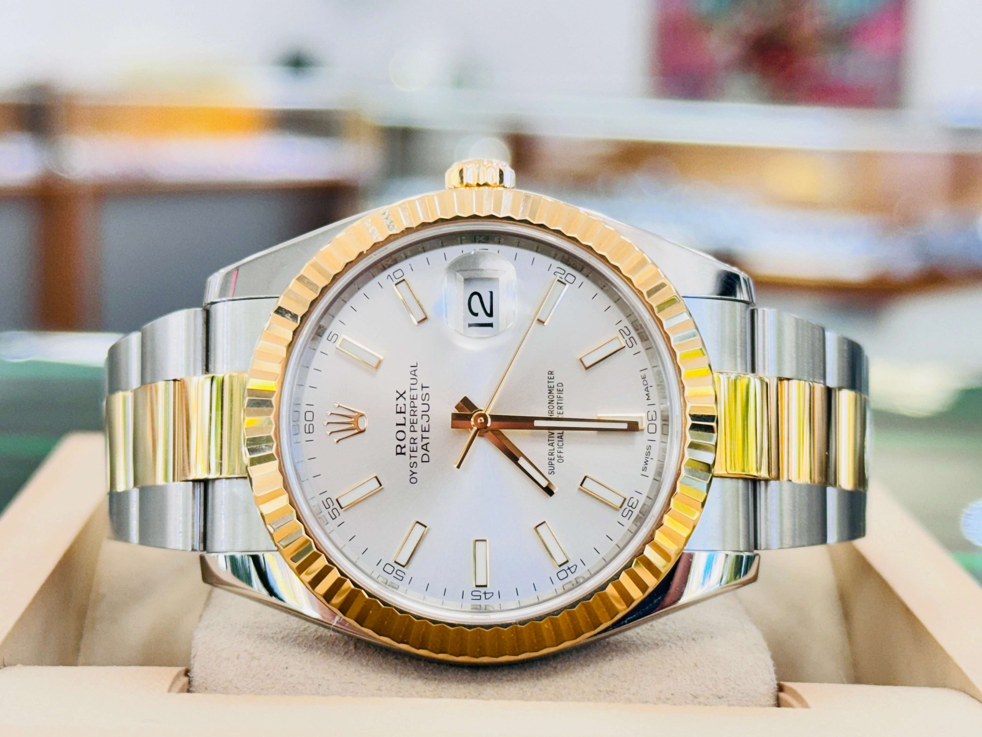 Rolex Datejust 41 126333 Silver Stick Dial 18k Yellow Gold Steel Oyster Band Watch MINT