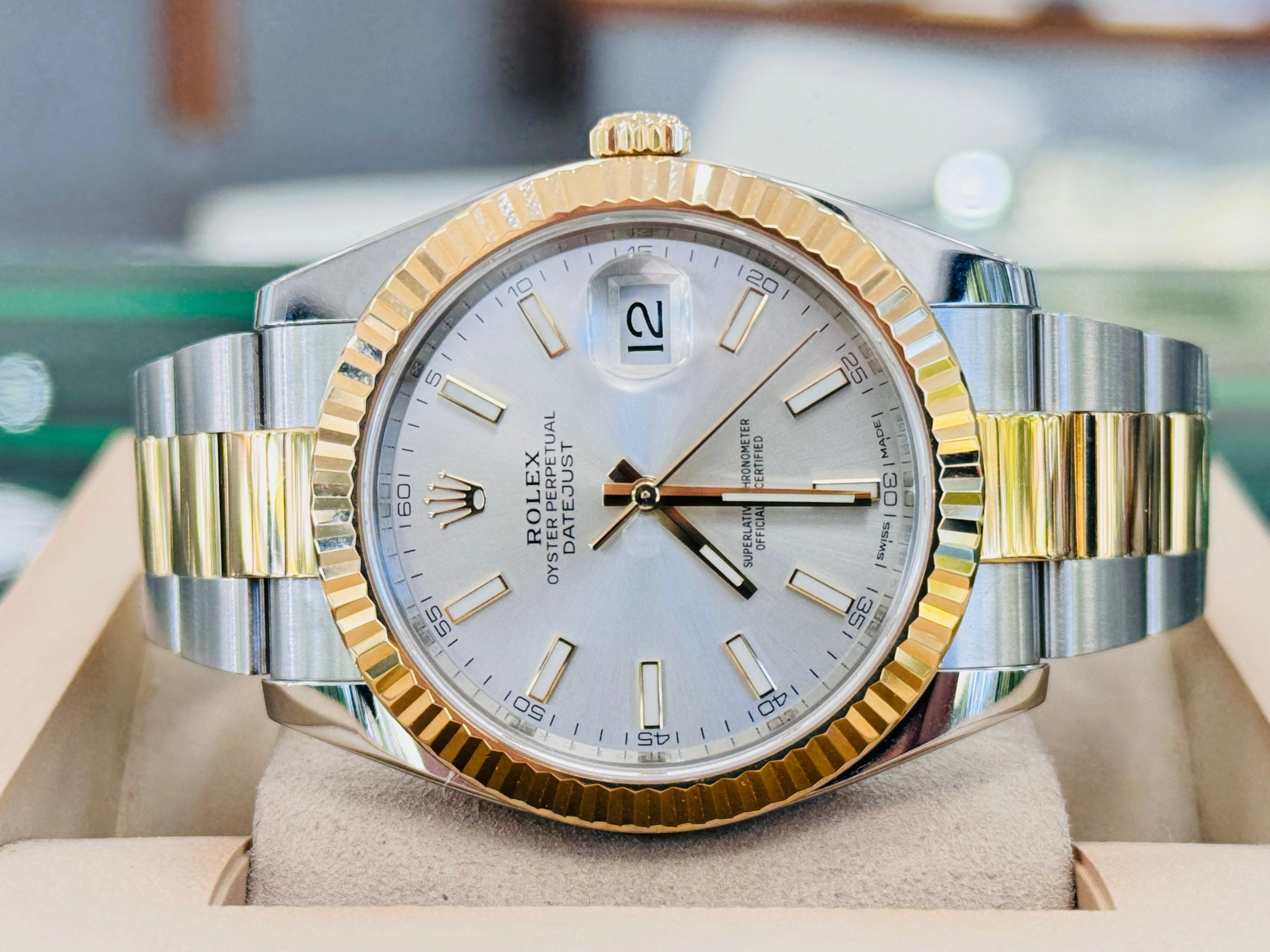 Rolex Datejust 41 126333 Silver Stick Dial 18k Yellow Gold Steel Oyster Band Watch MINT