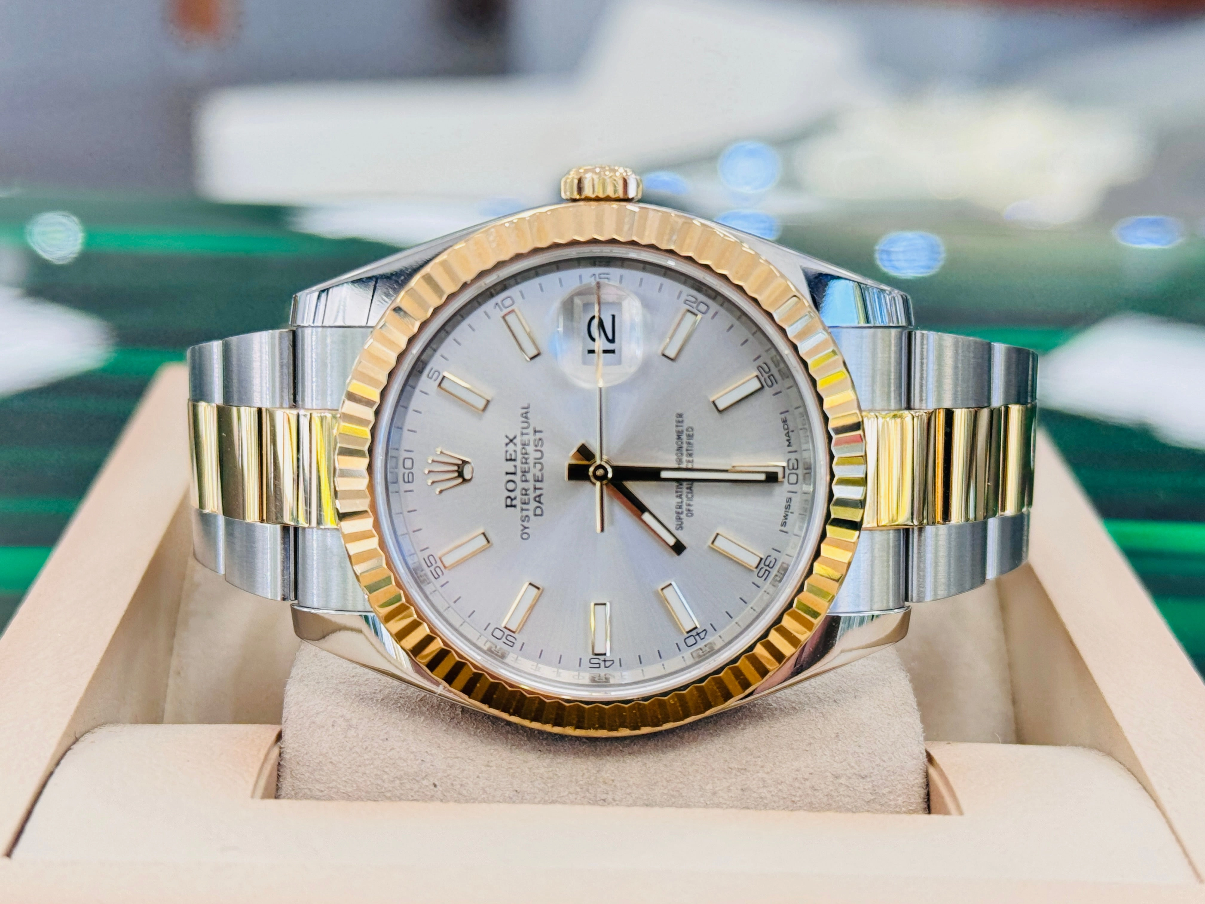 Rolex Datejust 41 126333 Silver Stick Dial 18k Yellow Gold Steel Oyster Band Watch MINT