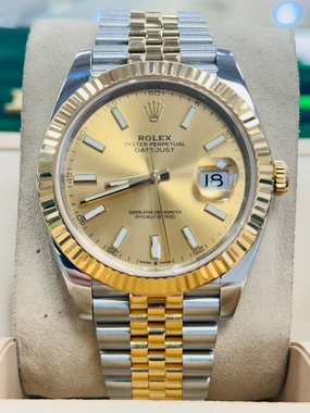 Rolex Datejust 41 126333 Two Tone Champagne Index Dial  Jubilee MINT