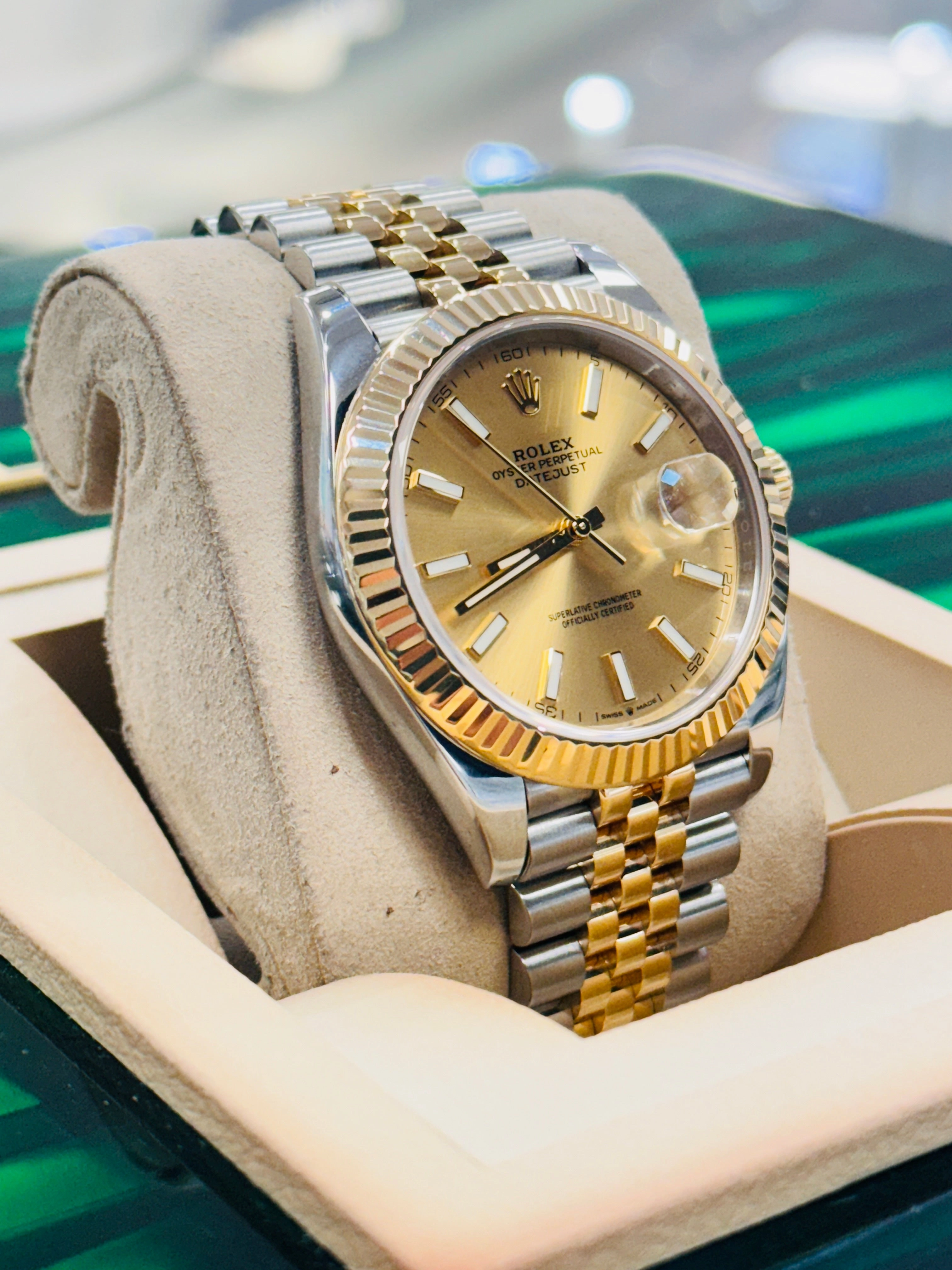 Rolex Datejust 41 126333 Two Tone Champagne Index Dial  Jubilee MINT
