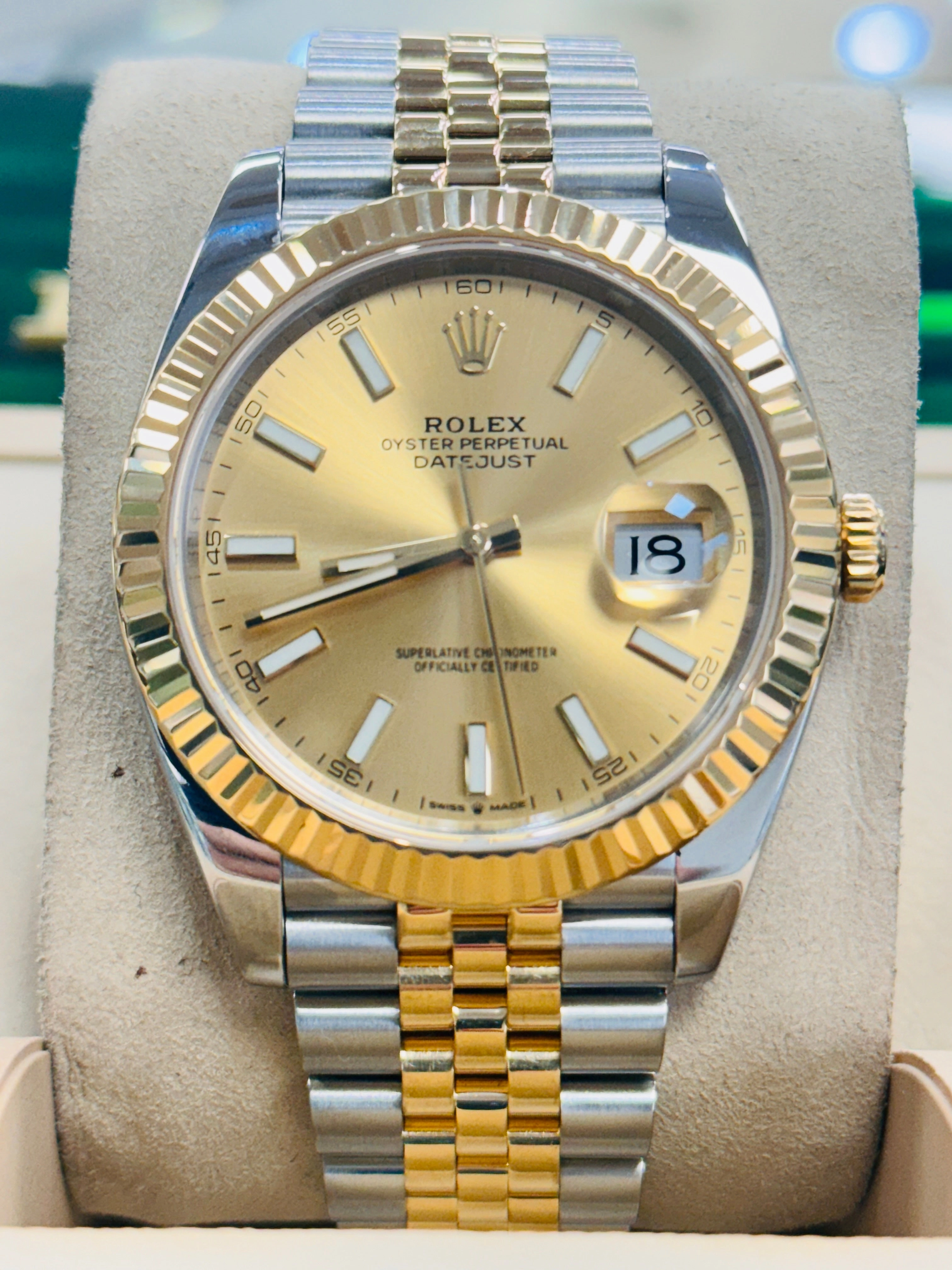 Rolex Datejust 41 126333 Two Tone Champagne Index Dial  Jubilee MINT