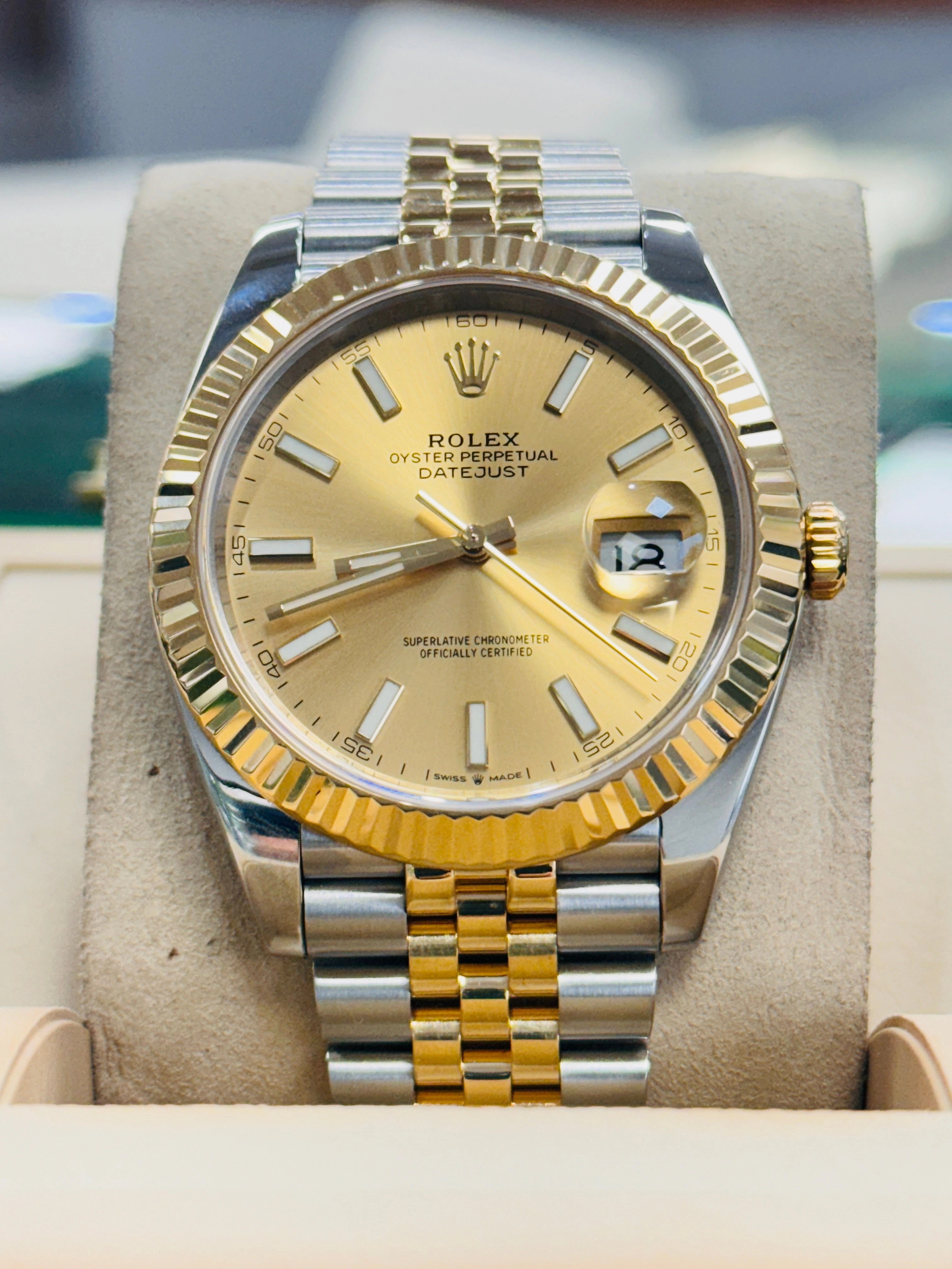 Rolex Datejust 41 126333 Two Tone Champagne Index Dial  Jubilee MINT