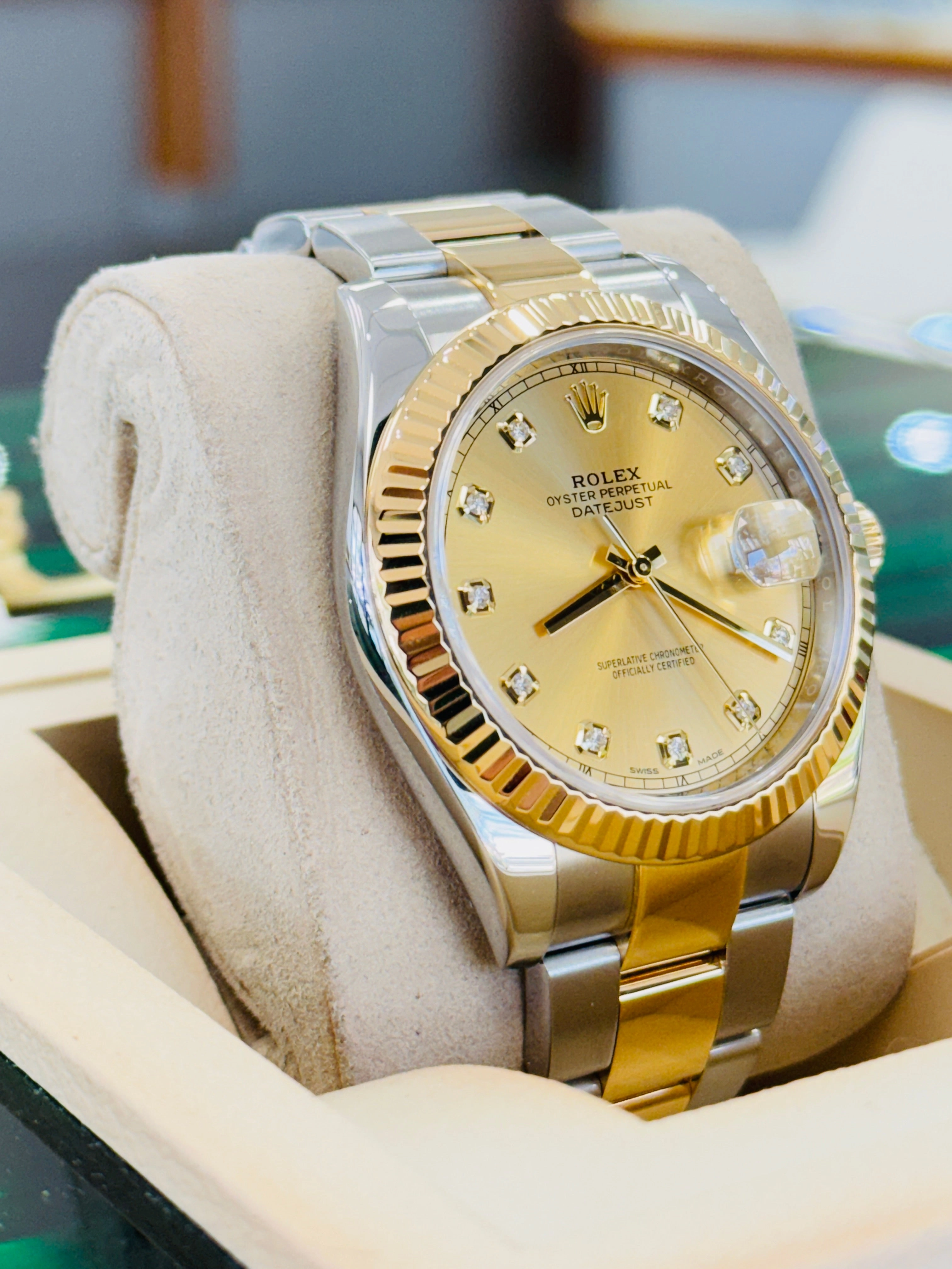 Rolex Datejust 41 126333 Two Tone Oyster Champagne Diamond Dial MINT Box and Papers