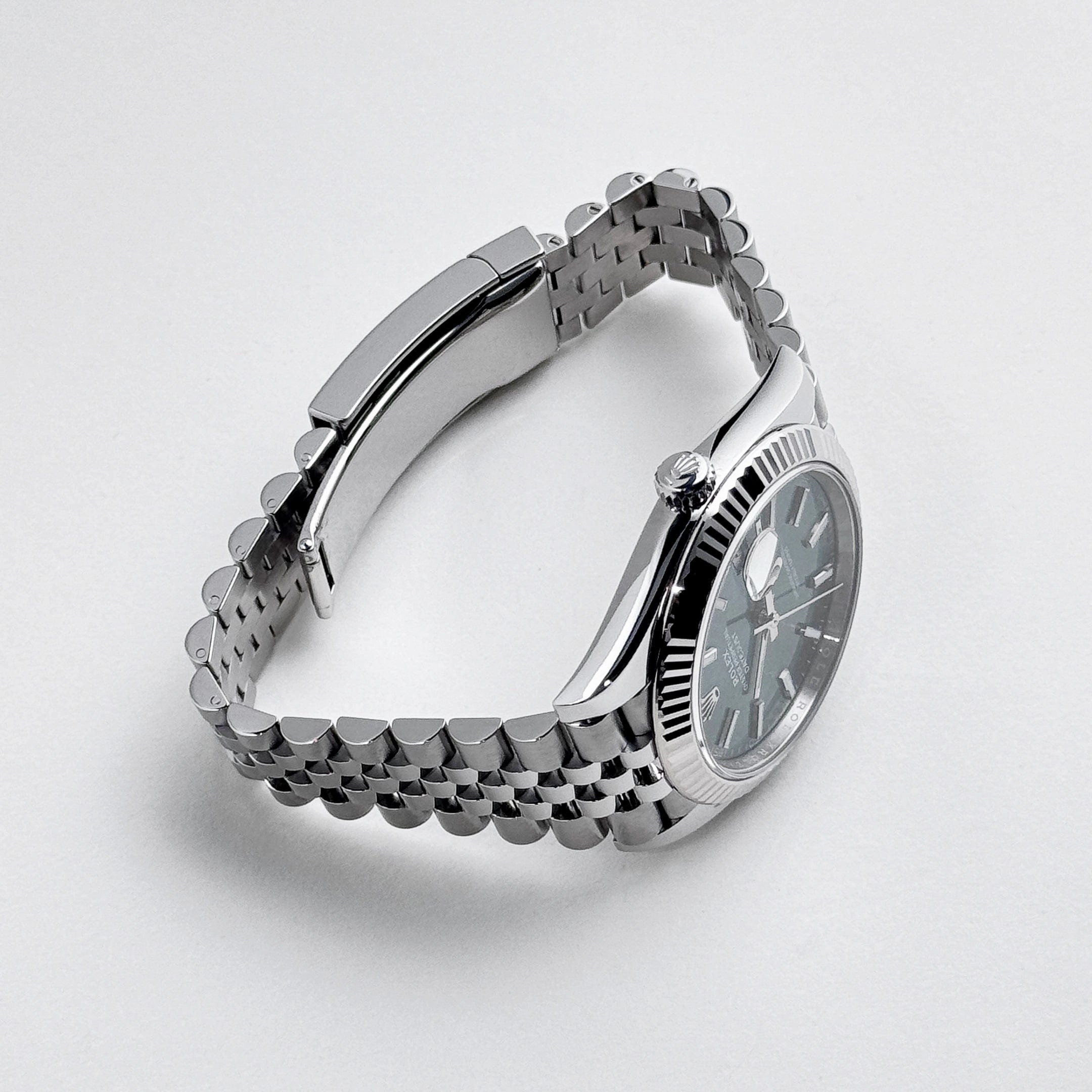 Rolex Datejust 41 126334 Stainless Steel Green Dial Jubilee (2024)