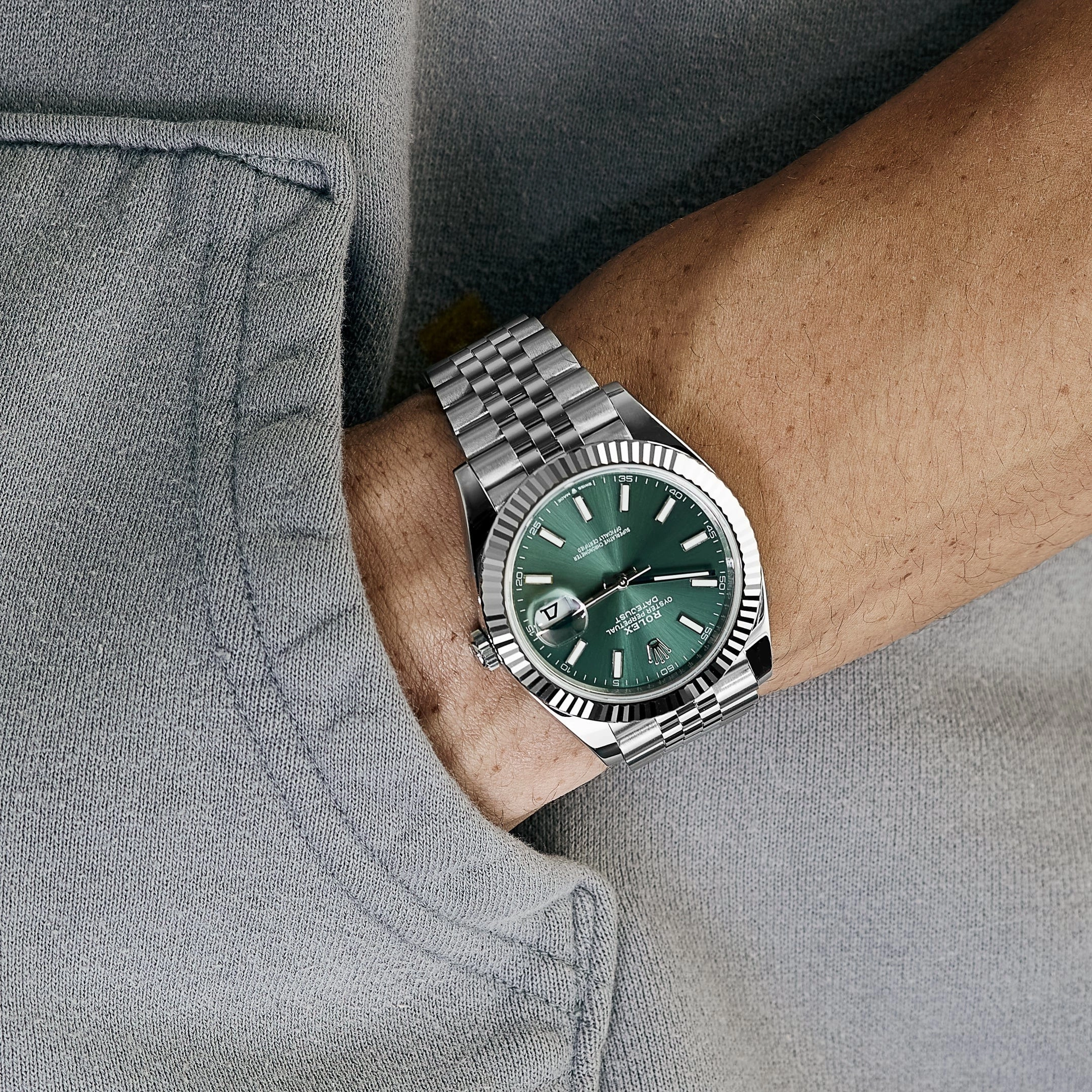 Rolex Datejust 41 126334 Stainless Steel Green Dial Jubilee (2024)