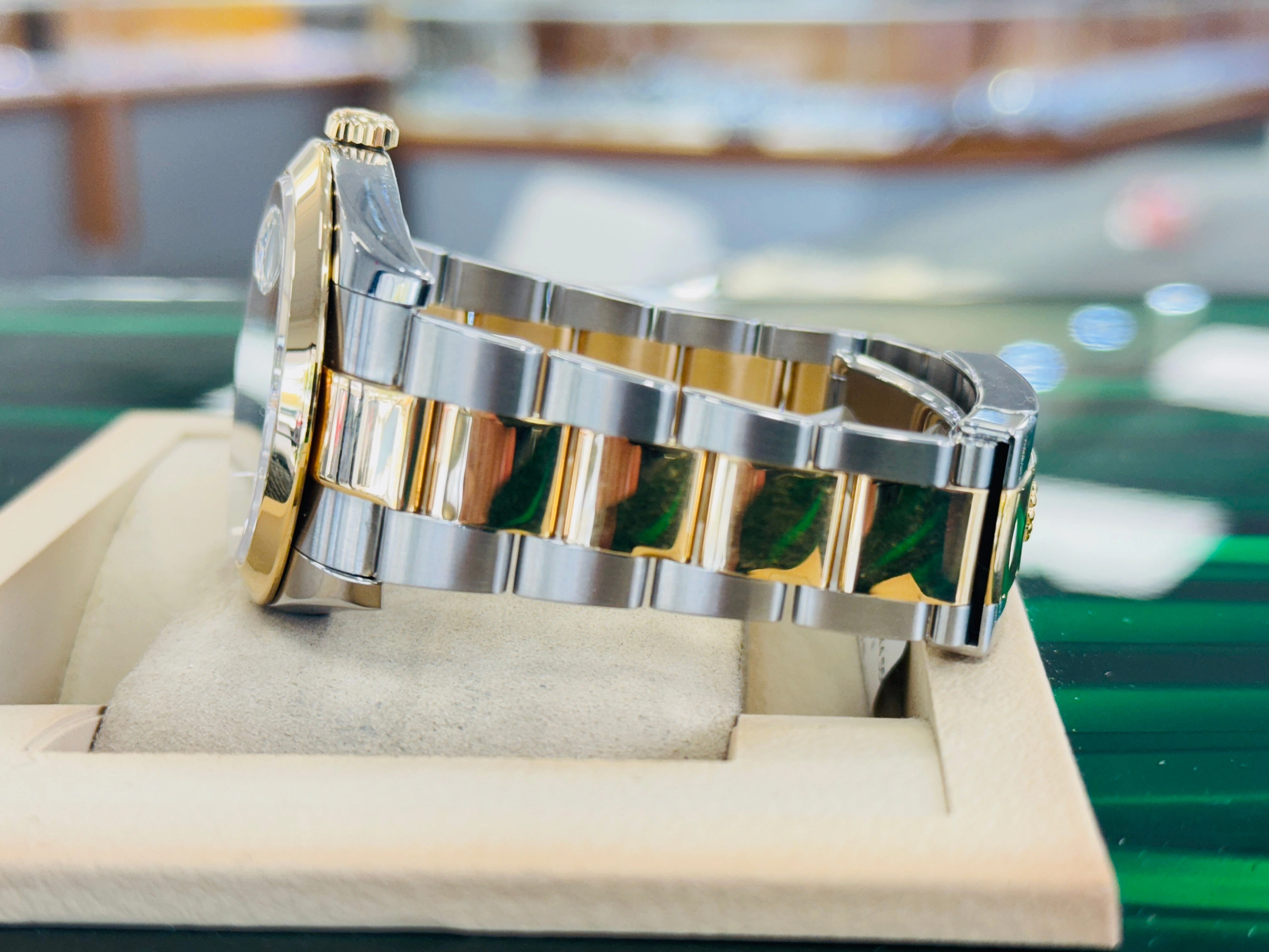 Rolex Datejust 41 Wimbledon 126303 TwoTone Steel and 18K Yellow Gold Box and Papers MINT